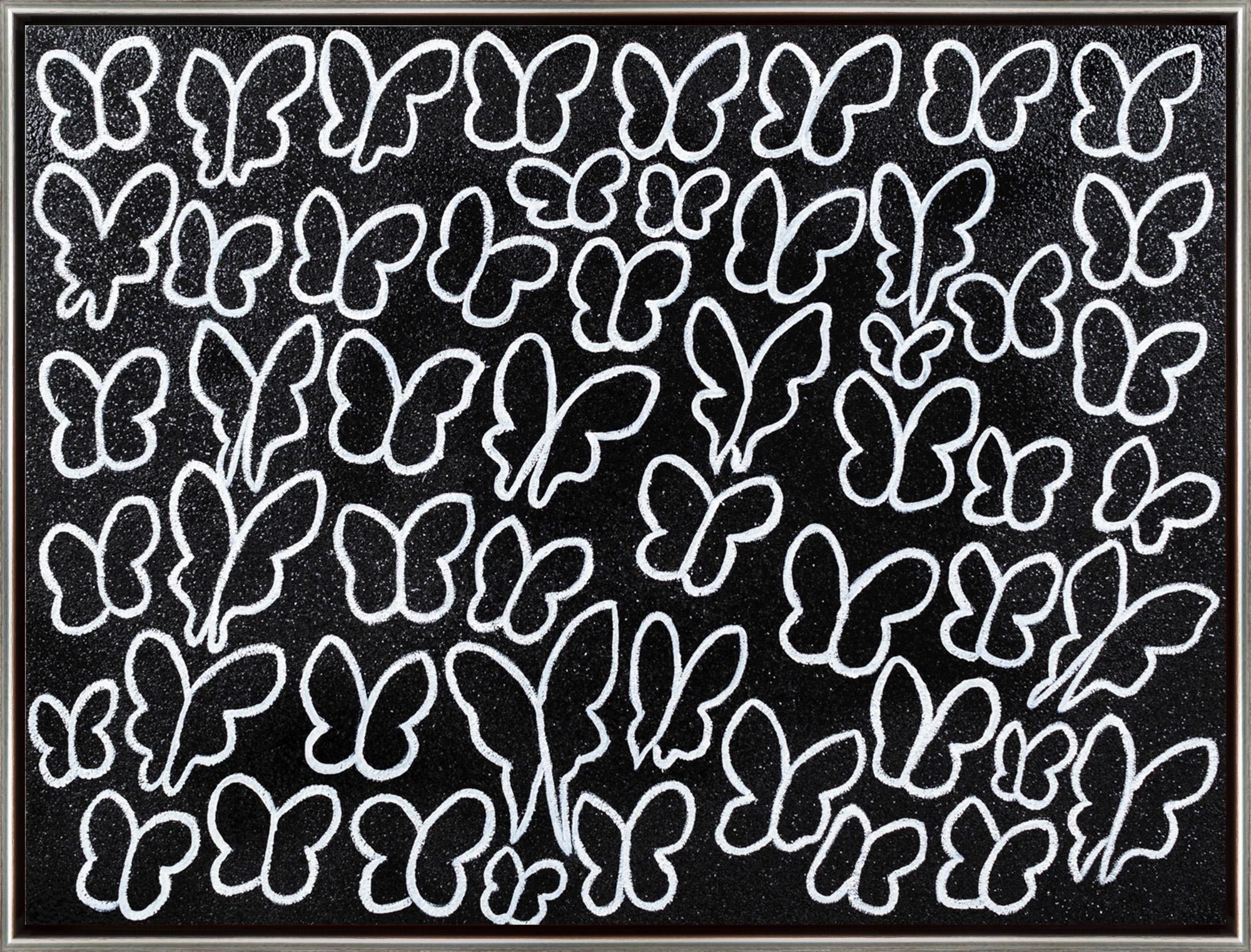 "Vuelo fantasma" es un cuadro al óleo y acrílico enmarcado con polvo de diamante, obra de Hunt Slonem, que representa un grupo de mariposas en blanco con un fondo negro centelleante. Firmado en el verso. 

Esta pieza está acabada en un marco