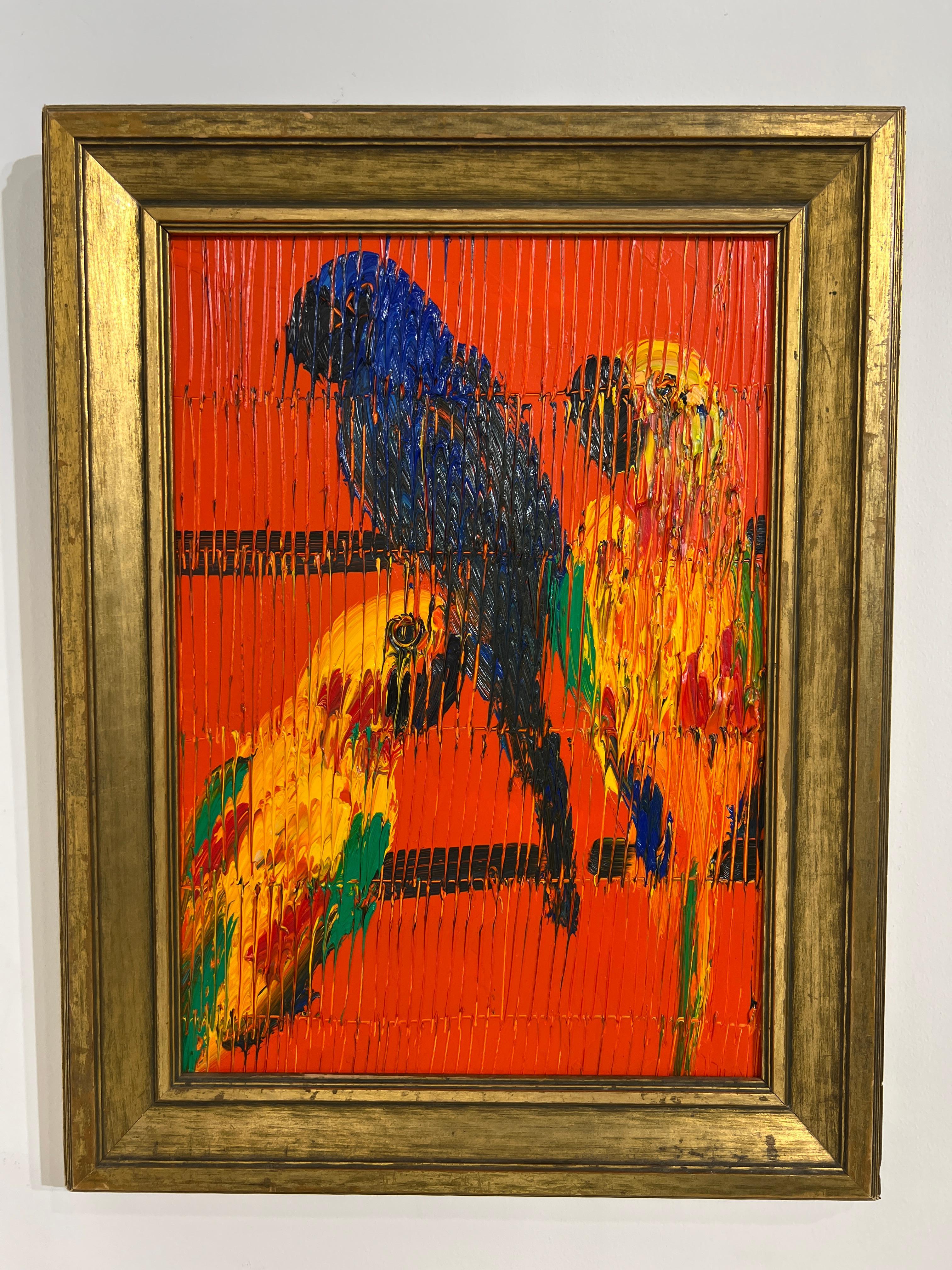 Hunt Slonem „Dazzling Conjures“ Mehrfarbige Papageienvogel auf orangefarbenem Hintergrund im Angebot 1