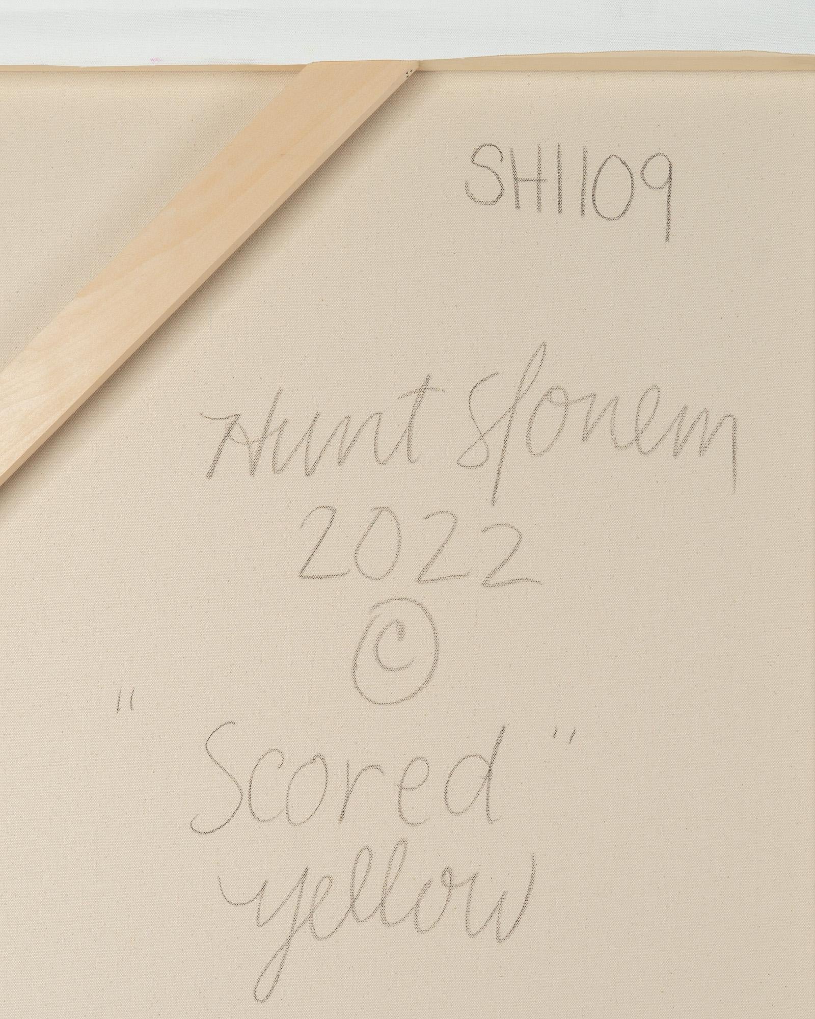 Hunt Slonem: „Scored Yellow“, Ölgemälde mit silbernen Hasen auf gelbem Hintergrund 5