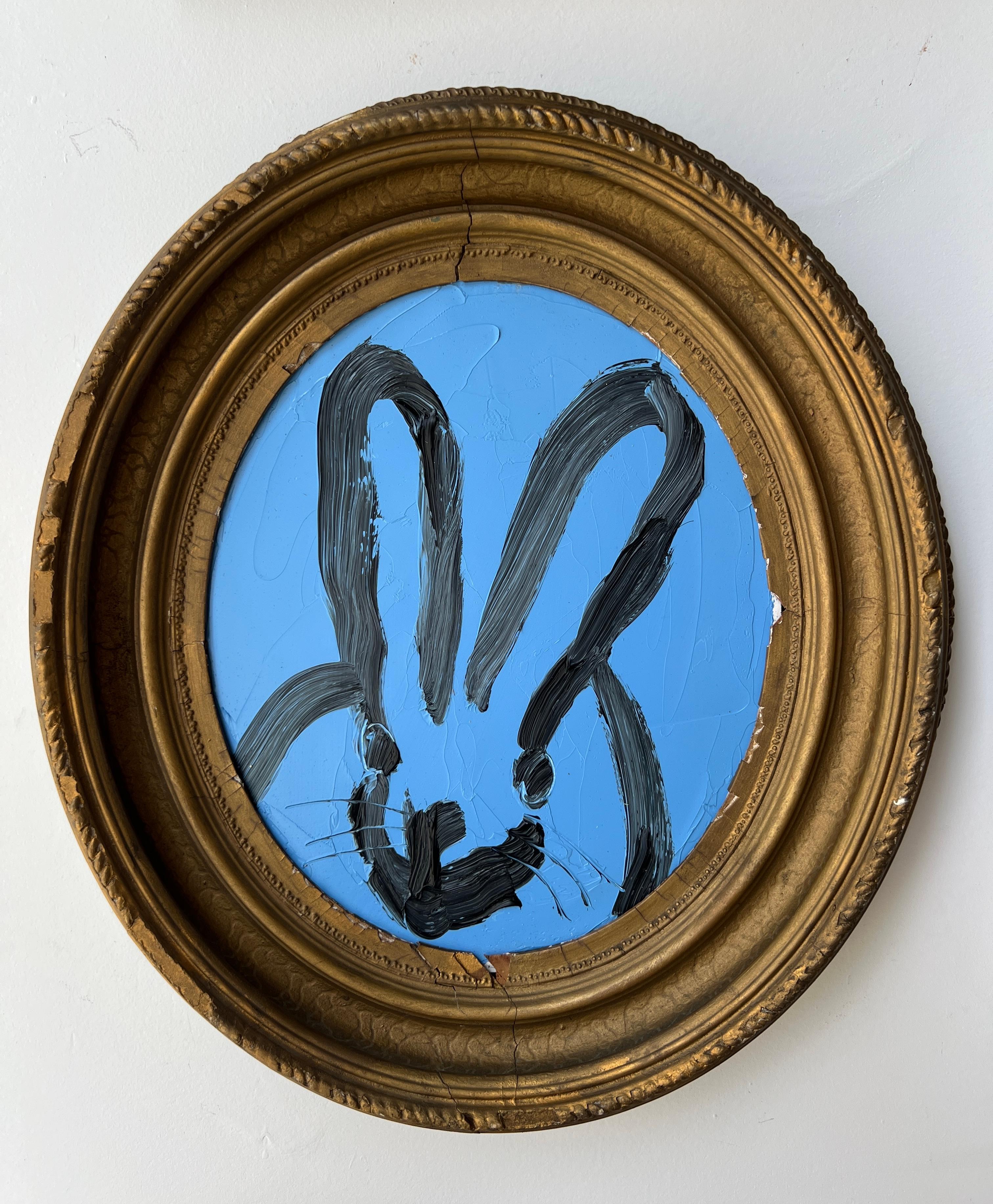 Conejito ovalado azul 