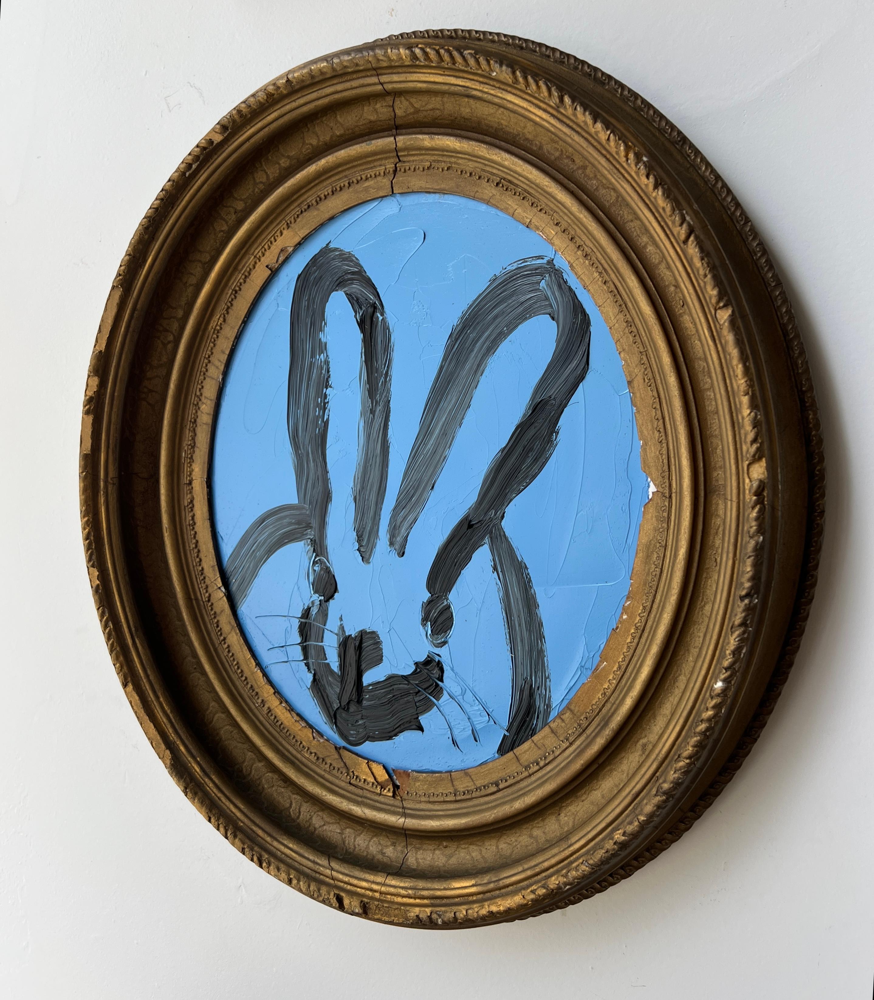 Conejito ovalado azul 