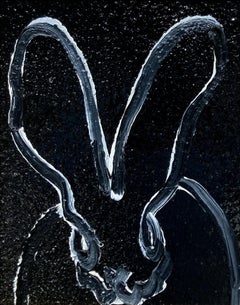 "Jeffrey" Conejito de contorno blanco sobre fondo negro Pintura al óleo con polvo de diamante Enmarcada