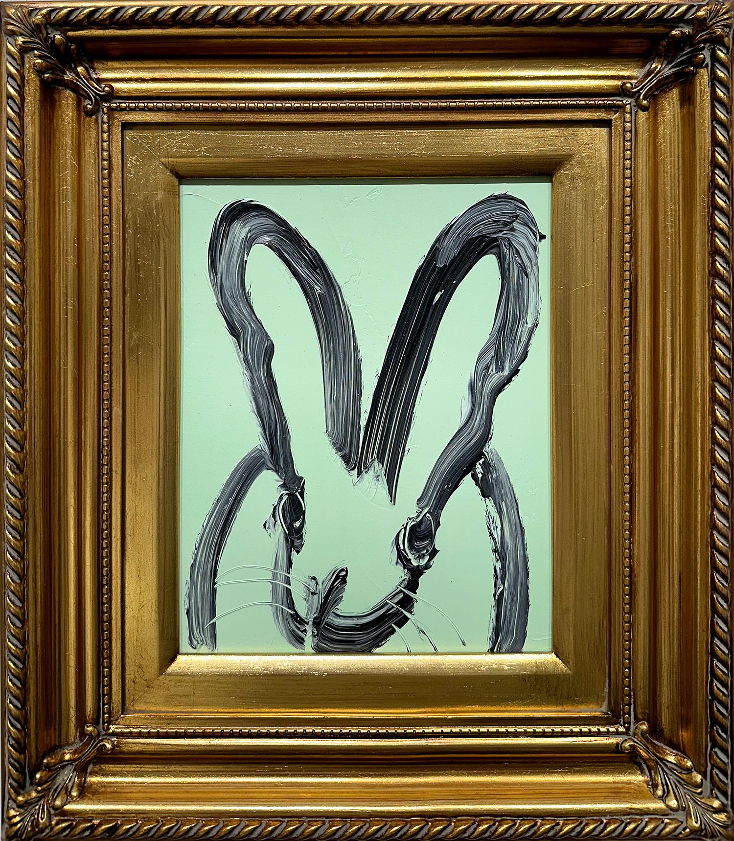 Hunt Slonem Animal Painting – „Lee“ Schwarzes Outline Bunny auf Aqua Mist Blaues Ölgemälde auf Holzplatte gerahmt