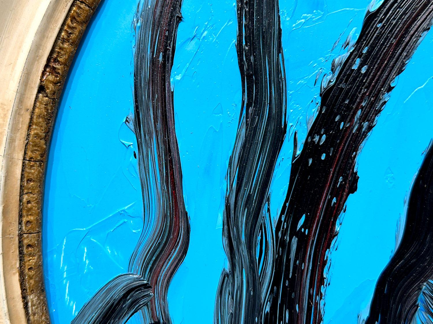 „Margo“ Schwarzes Ölgemälde mit Konturen eines Hasen auf französischem blauem Hintergrund – Ovalrahmen im Angebot 2