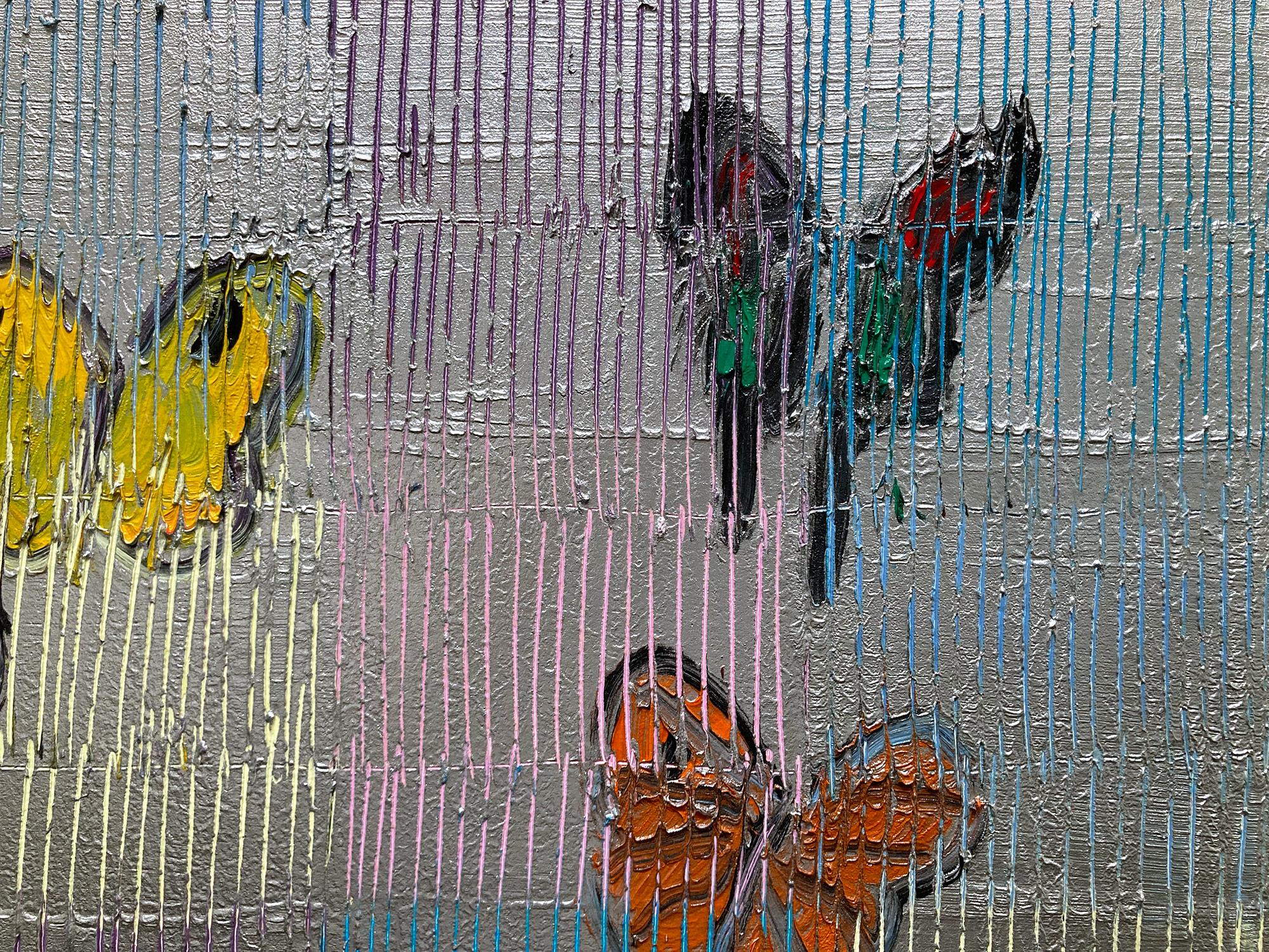 Una maravillosa composición de uno de los temas más icónicos de Slonem, las Mariposas. Esta pieza representa delicadas mariposas en ascensión situadas en un maravilloso paisaje multicolor pastel y plateado. Slonem traza sus famosos detalles