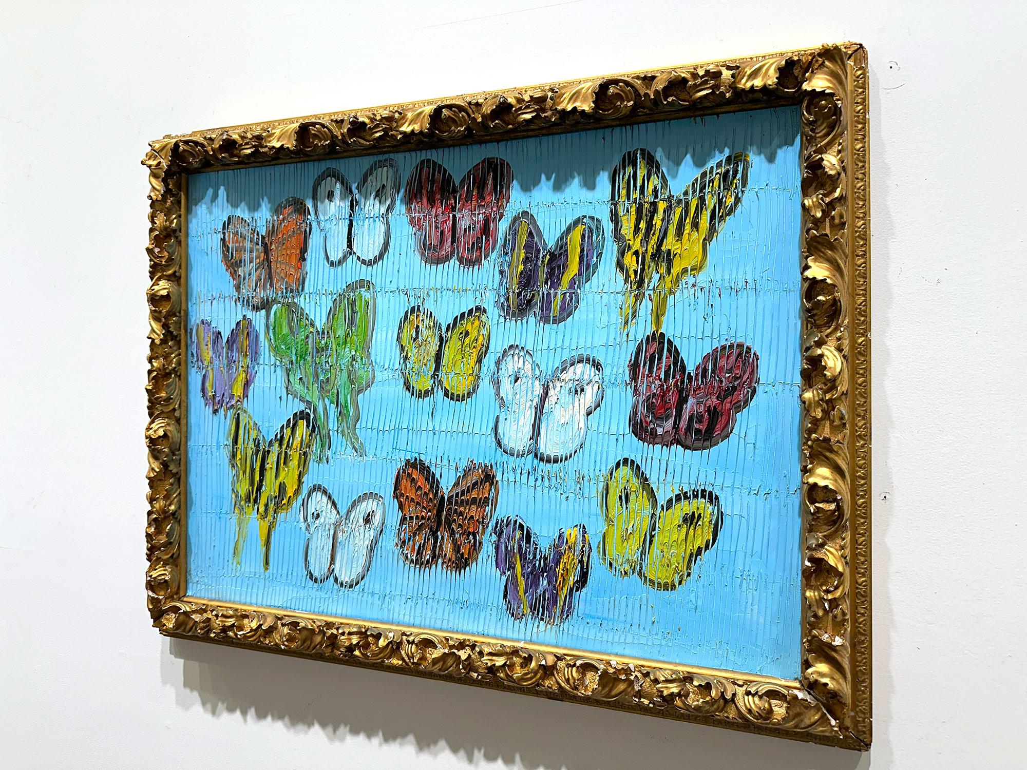 „Morning Cloaks“ Mehrfarbige Schmetterlinge auf Periwinkle Blau mit Gold Antikrahmen im Angebot 11