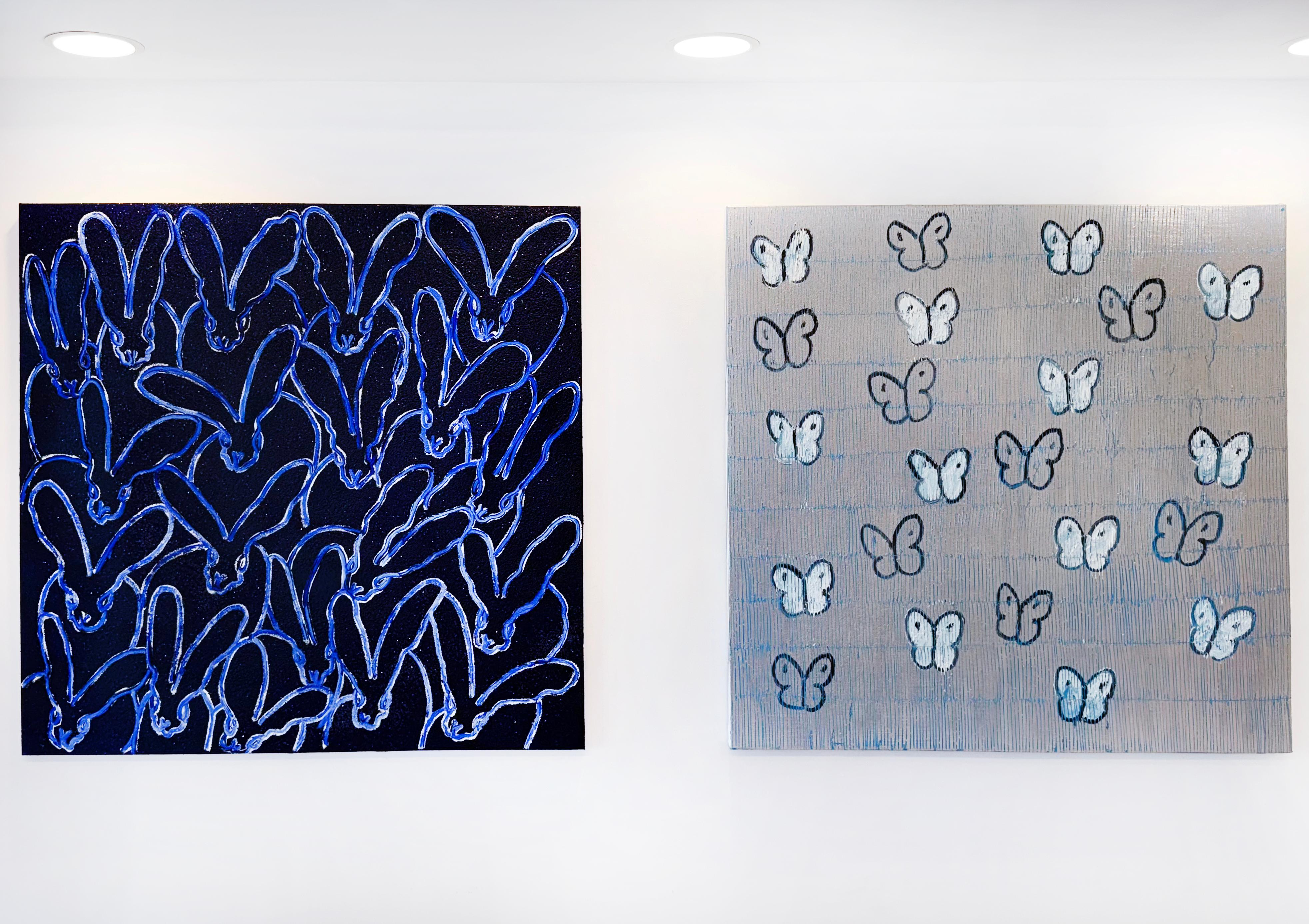 Night Watch Hutch (polvere di diamante blu) - Painting Contemporaneo di Hunt Slonem