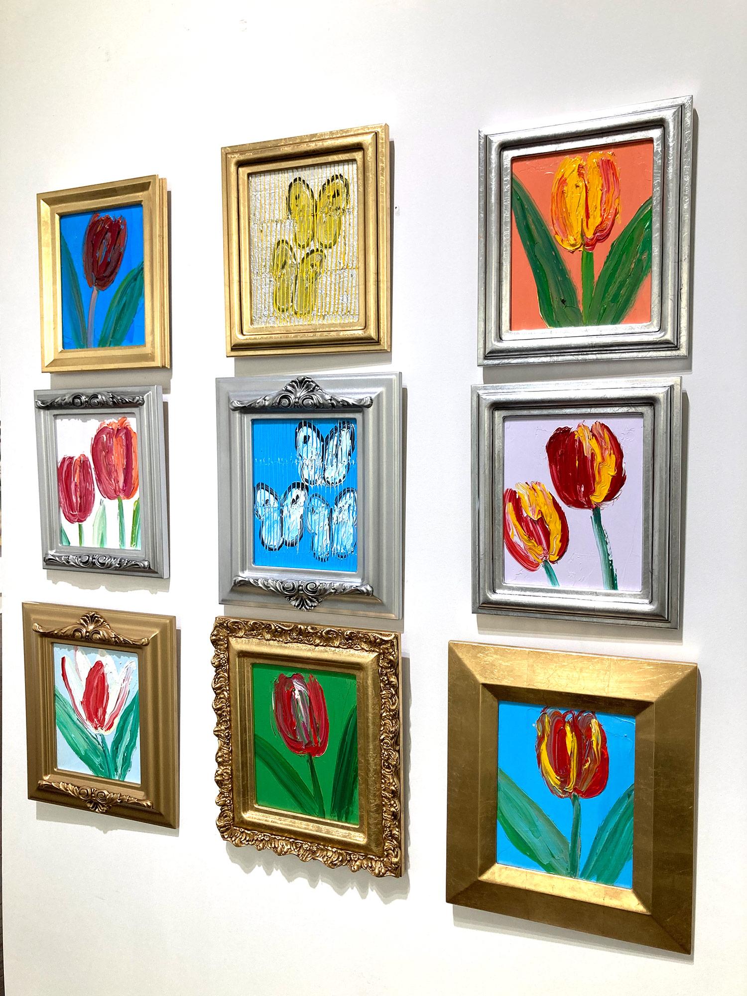 Peinture à l'huile encadrée, tulipes sur fond lavande claire en vente 8