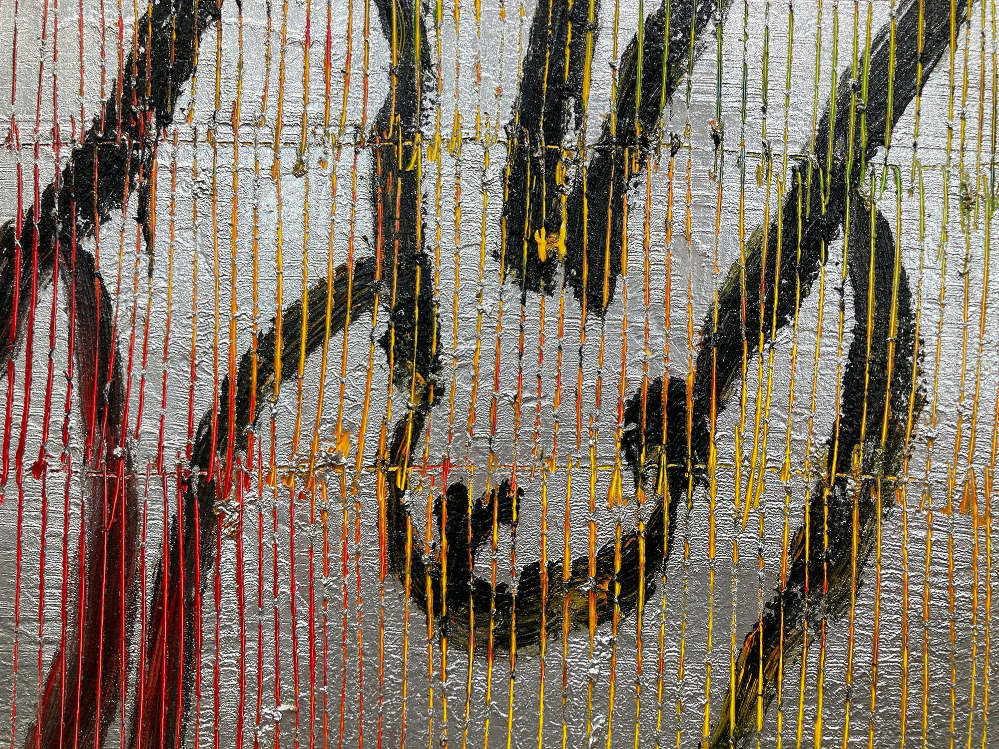 « Trois Notes » - Peinture à l'huile - Noirs lapins, Oiseaux et Papillons - Fond argenté - Marron Abstract Painting par Hunt Slonem
