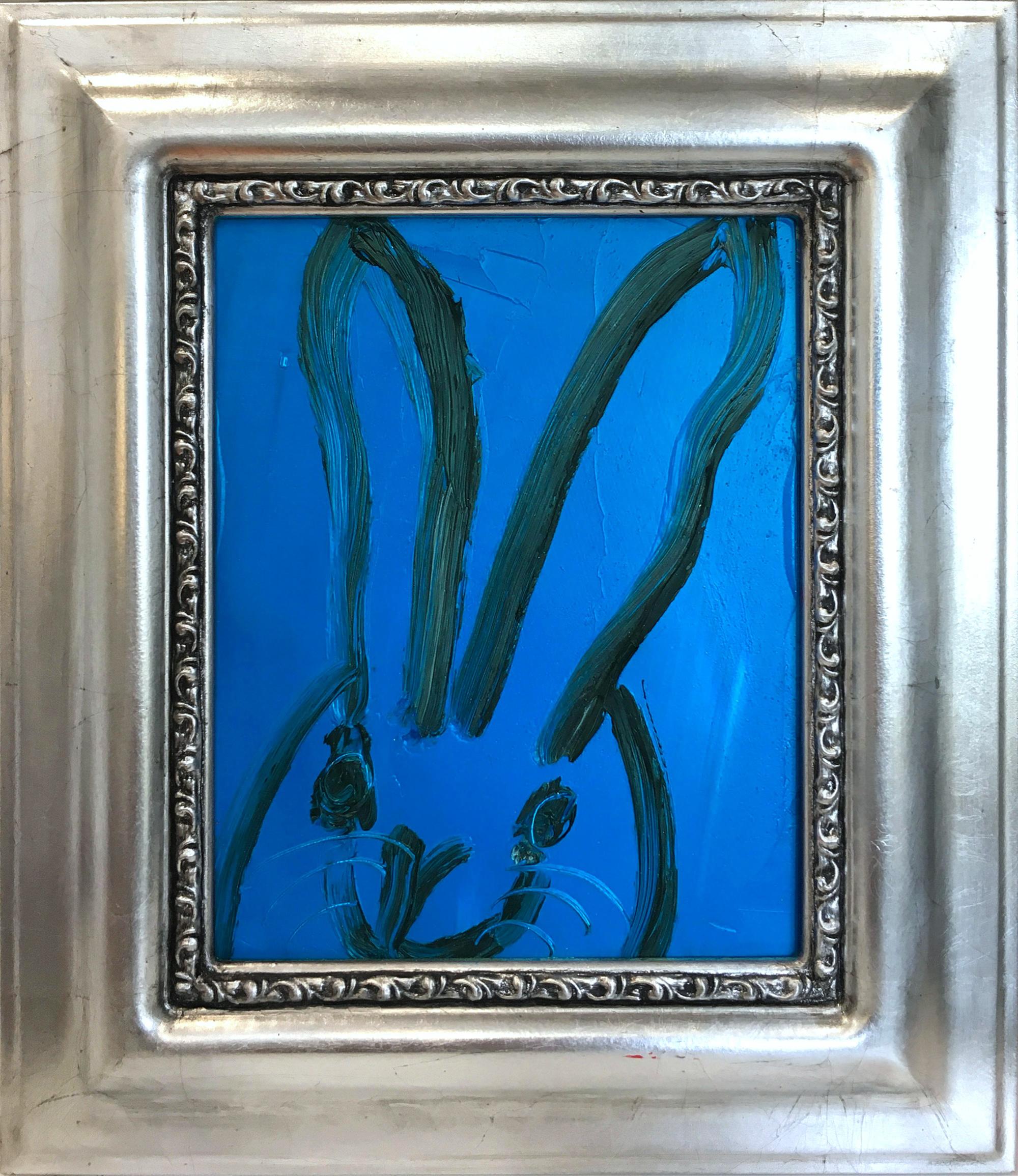 Untitled Schwarzer Hase auf ägyptisch blauem Hintergrund Ölgemälde auf Holz Gerahmt
