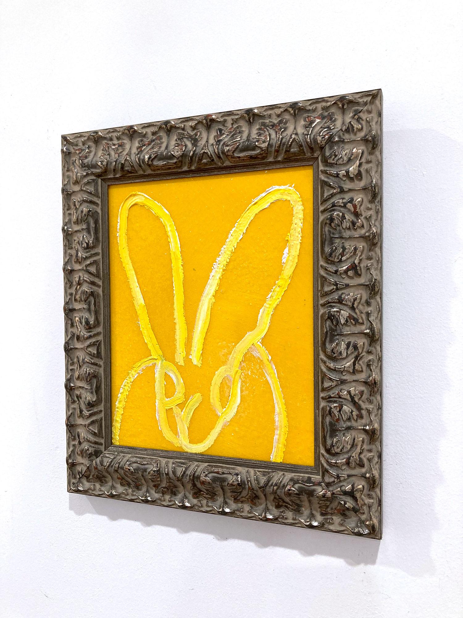 Bunny jaune avec peinture à l'huile sur panneau de bois encadré en vente 8