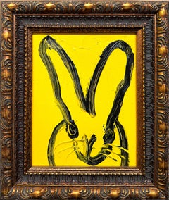 "Yellow Moon" Lapin aux contours noirs sur jaune royal Peinture à l'huile sur bois encadrée