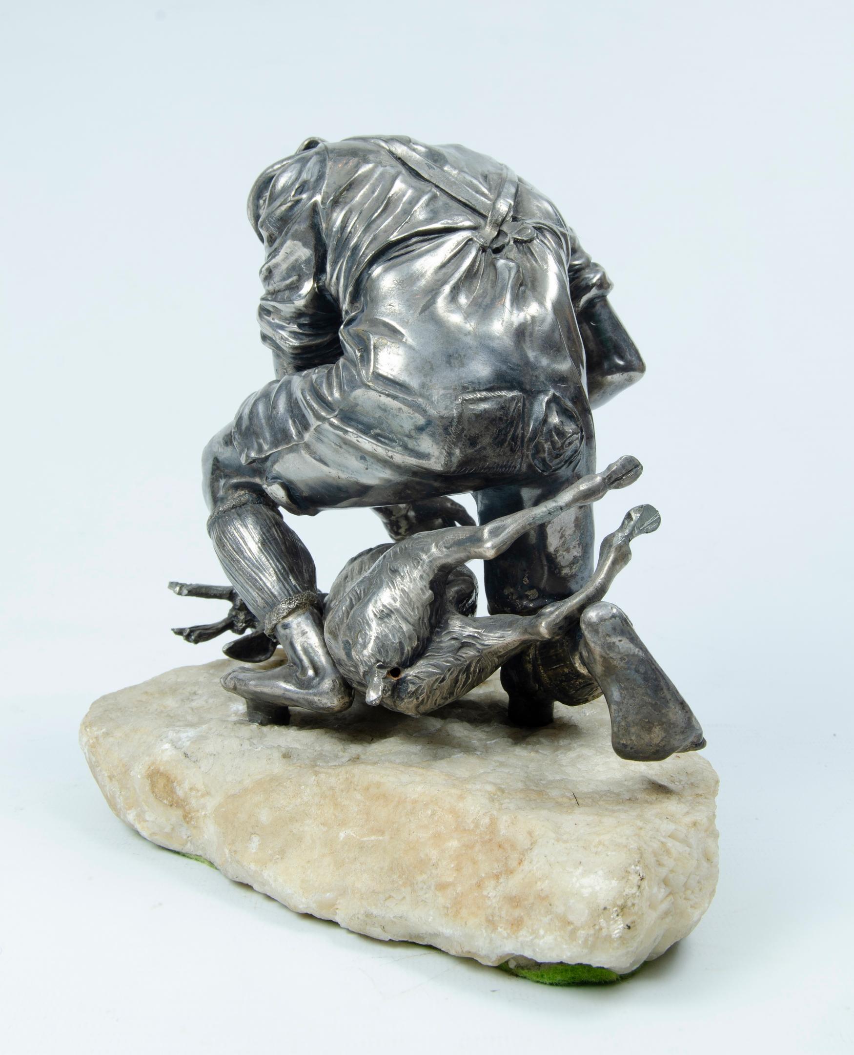 Allemand Sculpture de chasseur et de cerf en vente