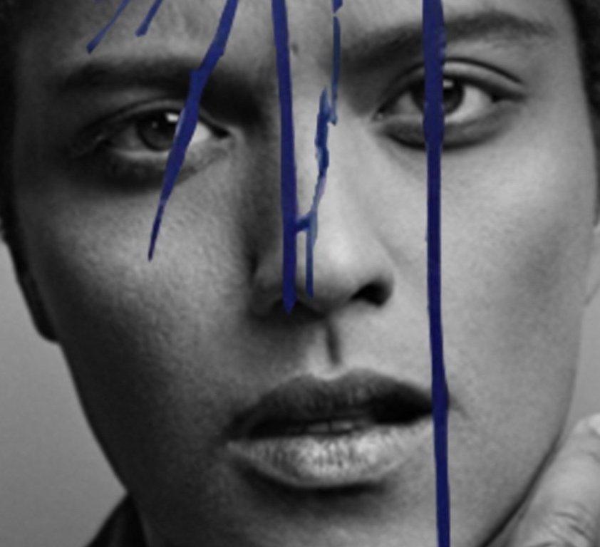 Jetzt – Bruno Mars-Porträt. Aus der blauen Serie im Angebot 1