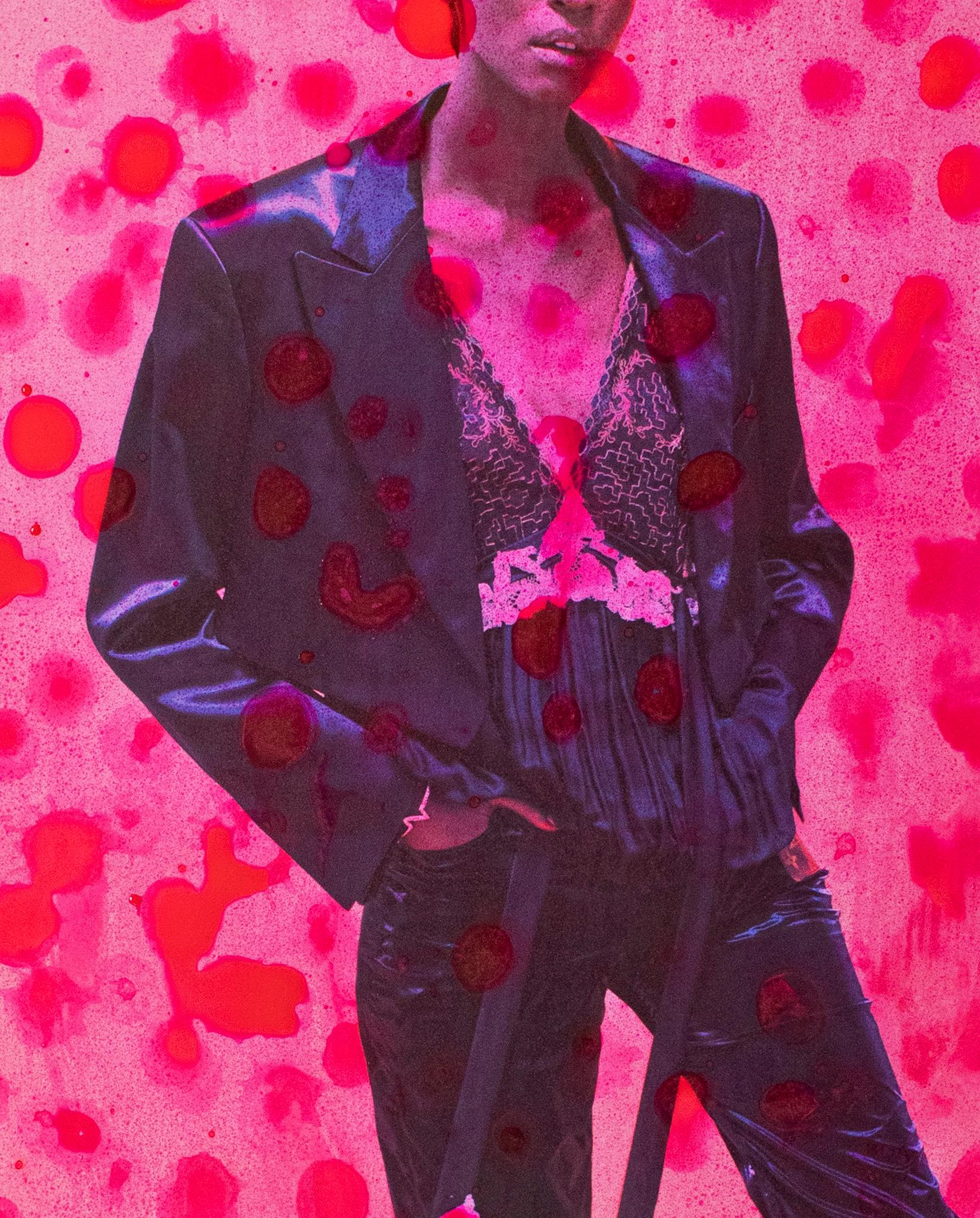 Y, de la série Lous and The Yakuza. Photographie de mode multimédia en couleur - Abstrait Painting par Hunter & Gatti