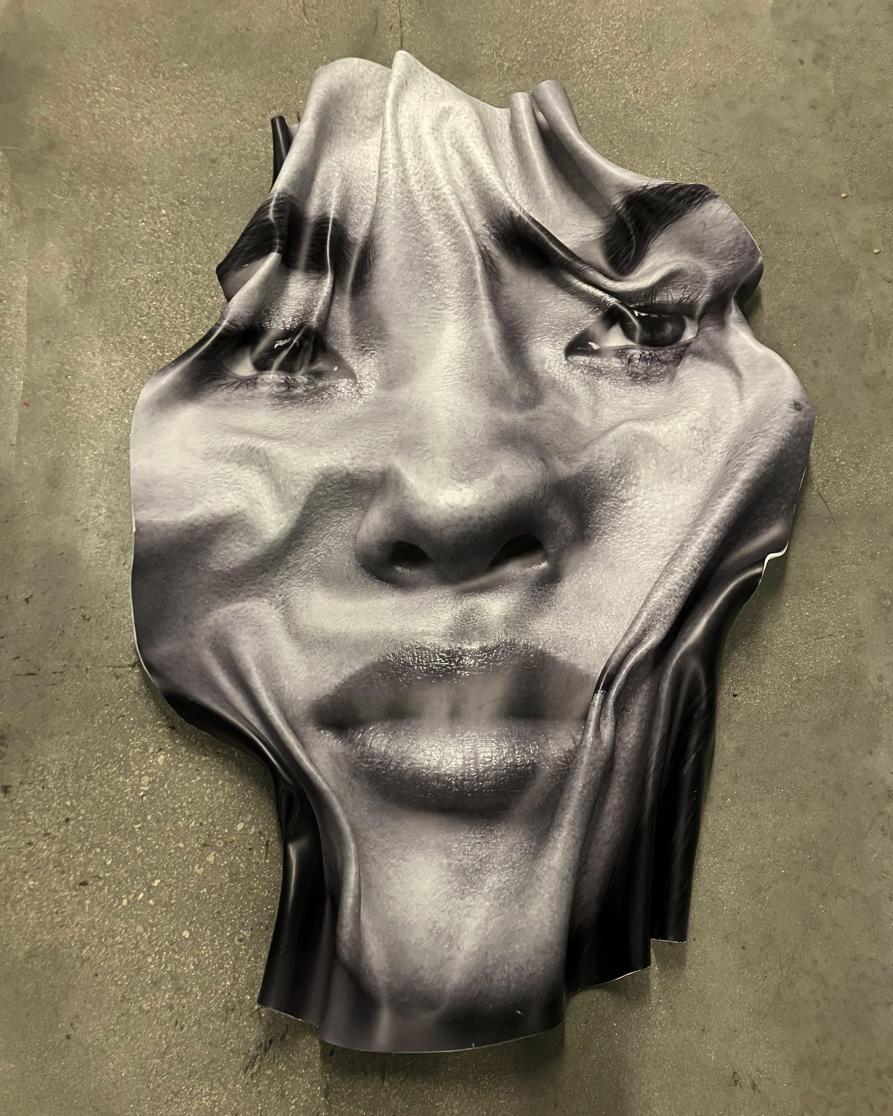 LIU Wen. Wall sculpture tridimensional portrait For Sale 3
