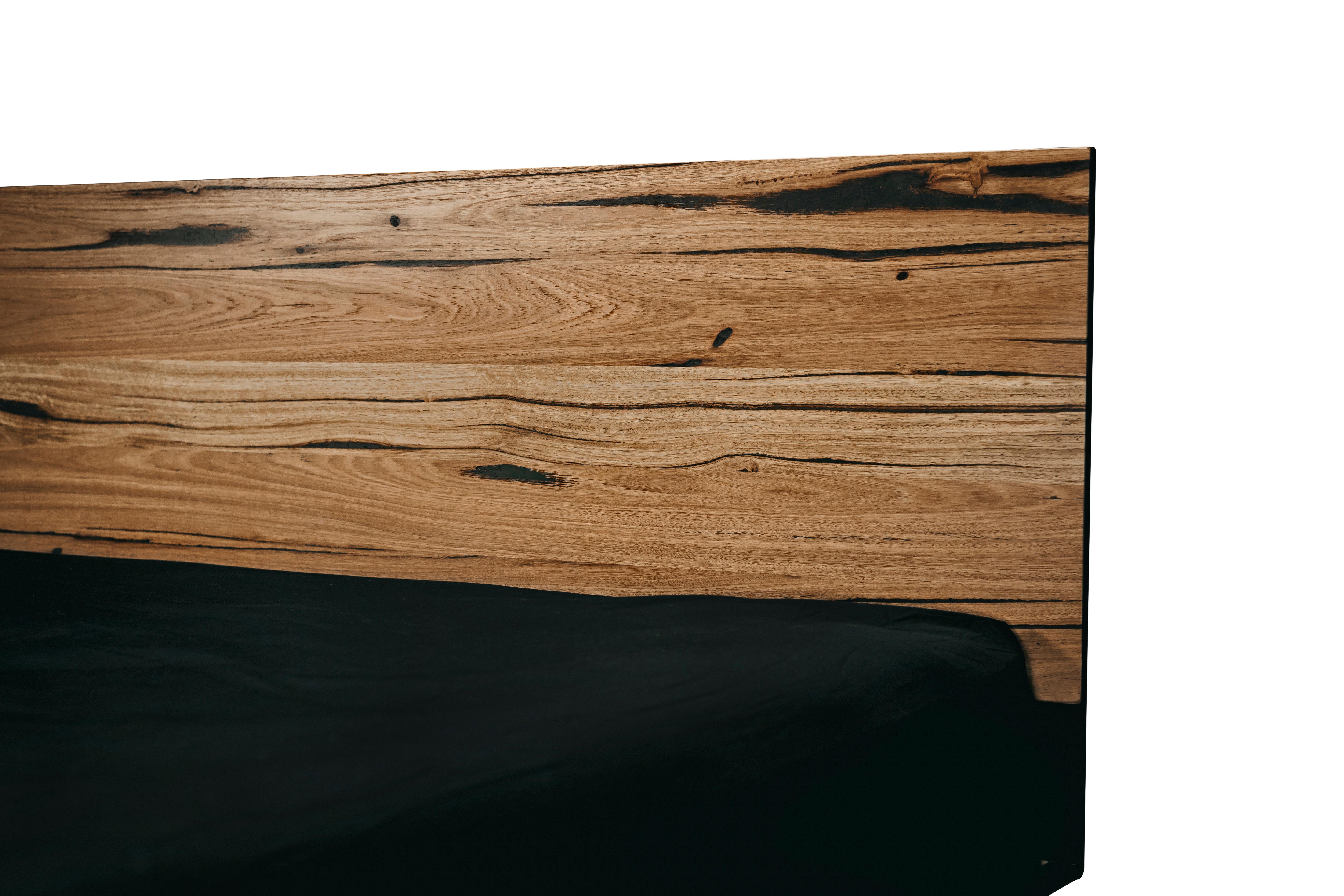 Moderno Letto Hunter, realizzato a mano in legno massiccio della Tasmania in vendita