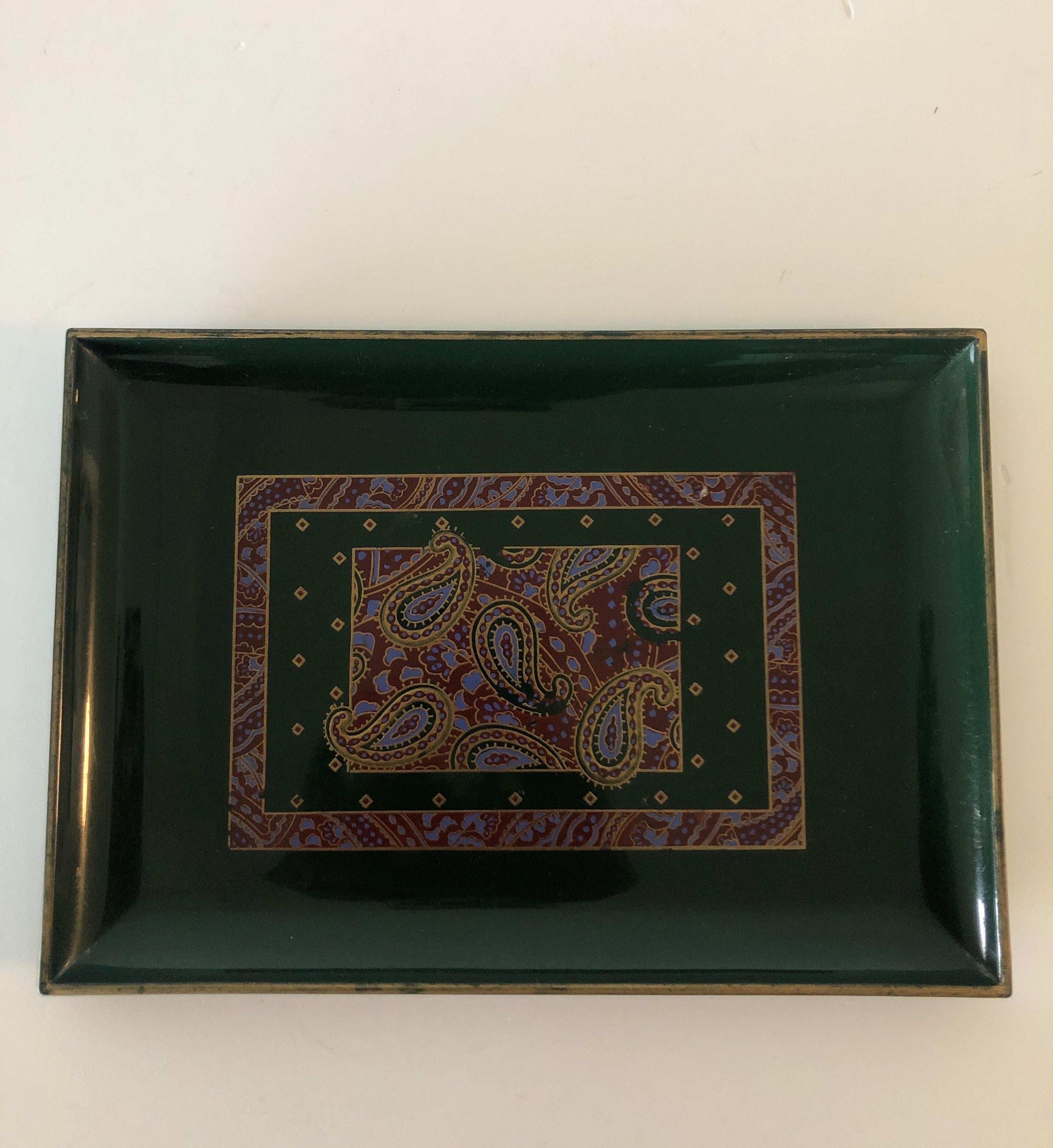 Japanese Paisley Faux Lacquerware Small Tray
In shades of green, orange and red with paisley details
Stamped OTAGIRI Japan
Size: 8 x 6 x 0.25.
