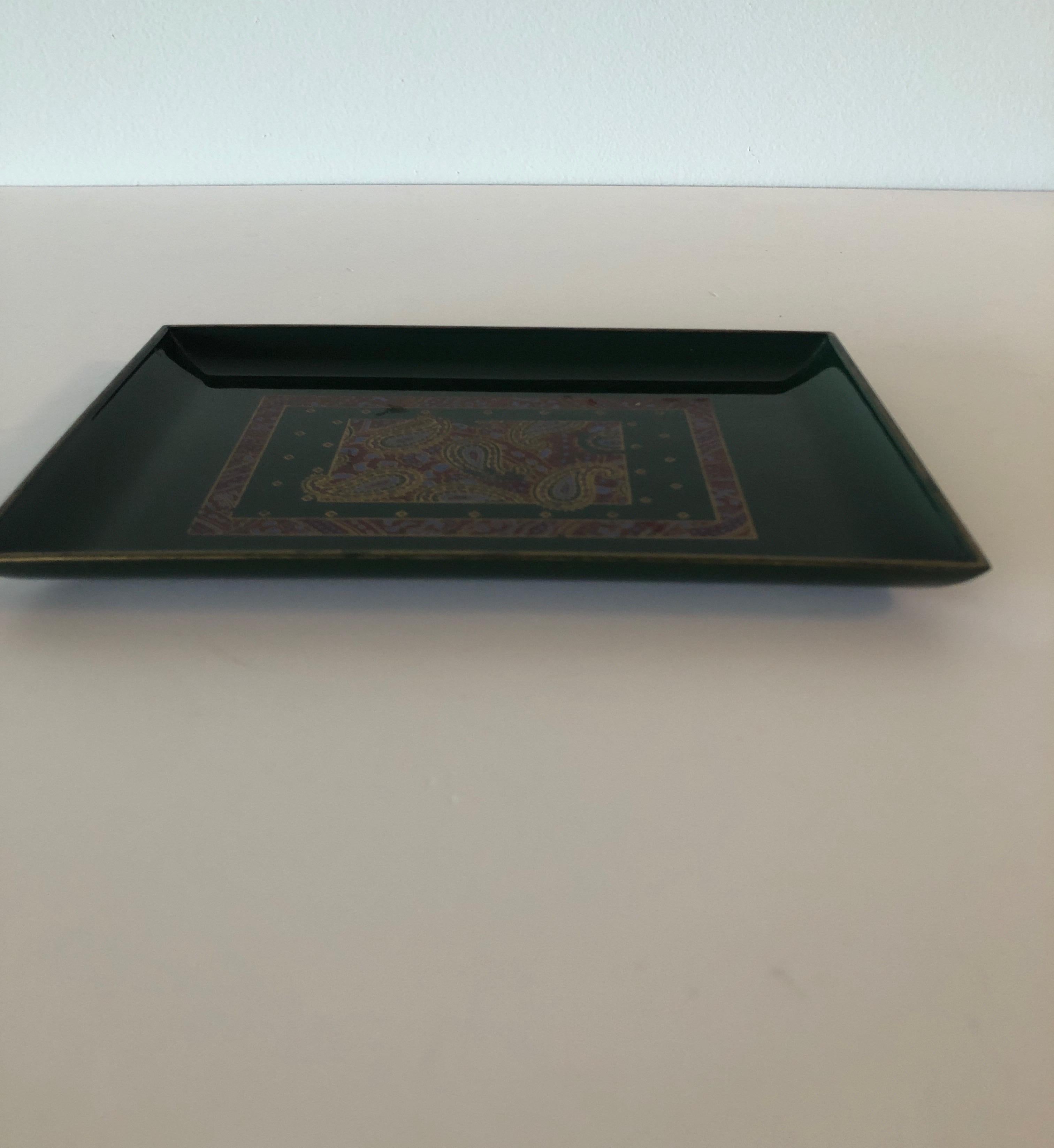 Hunter Green Japanese Paisley Faux Lacquerware Small Tray In Good Condition In Oakland Park, FL