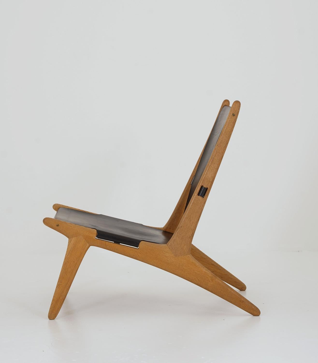 Mid-Century Modern Hunting Chair 204 by Uno & Östen Kristiansson for Luxus, Sweden For Sale
