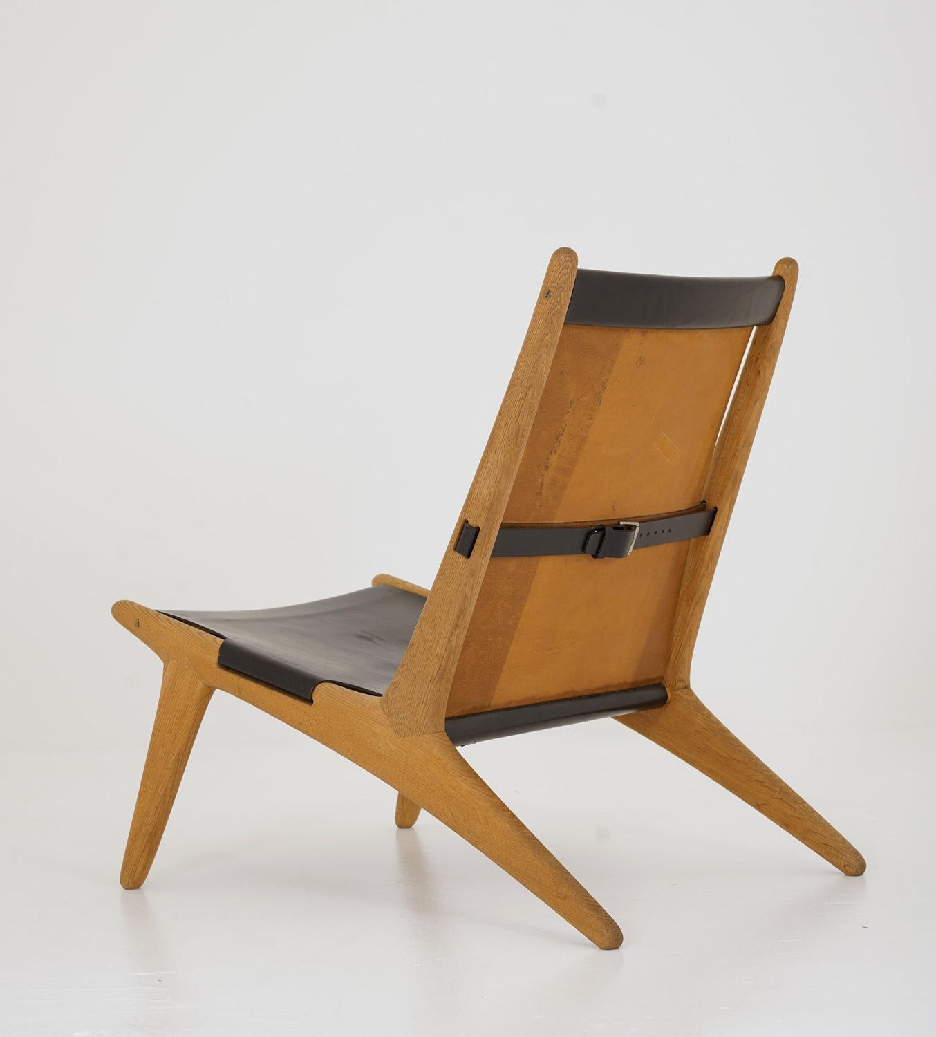 Swedish Hunting Chair 204 by Uno & Östen Kristiansson for Luxus, Sweden For Sale