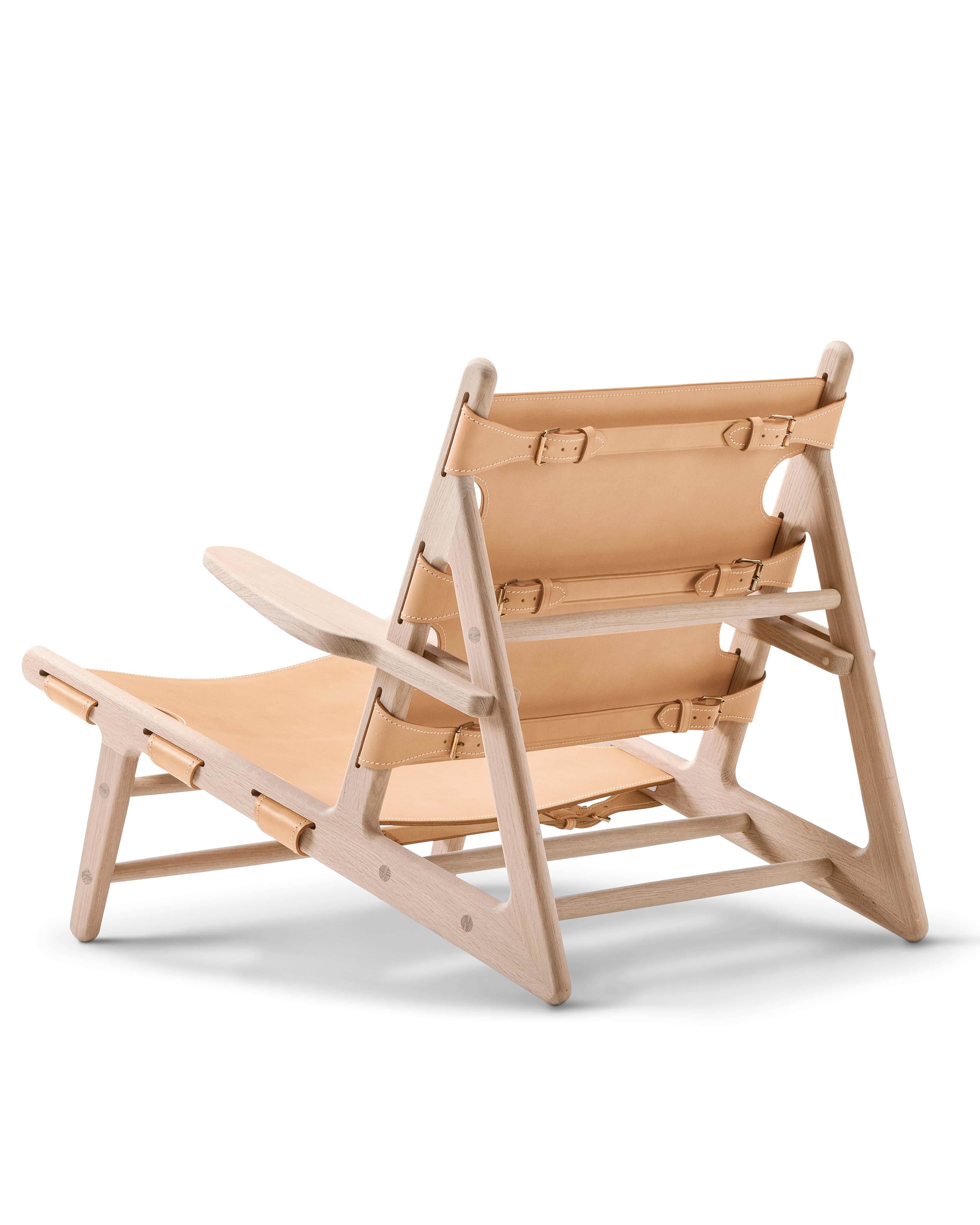 Scandinavian Modern The Hunting Chair in Soap Oak/Natural Leather by Børge Mogensen for Fredericia For Sale