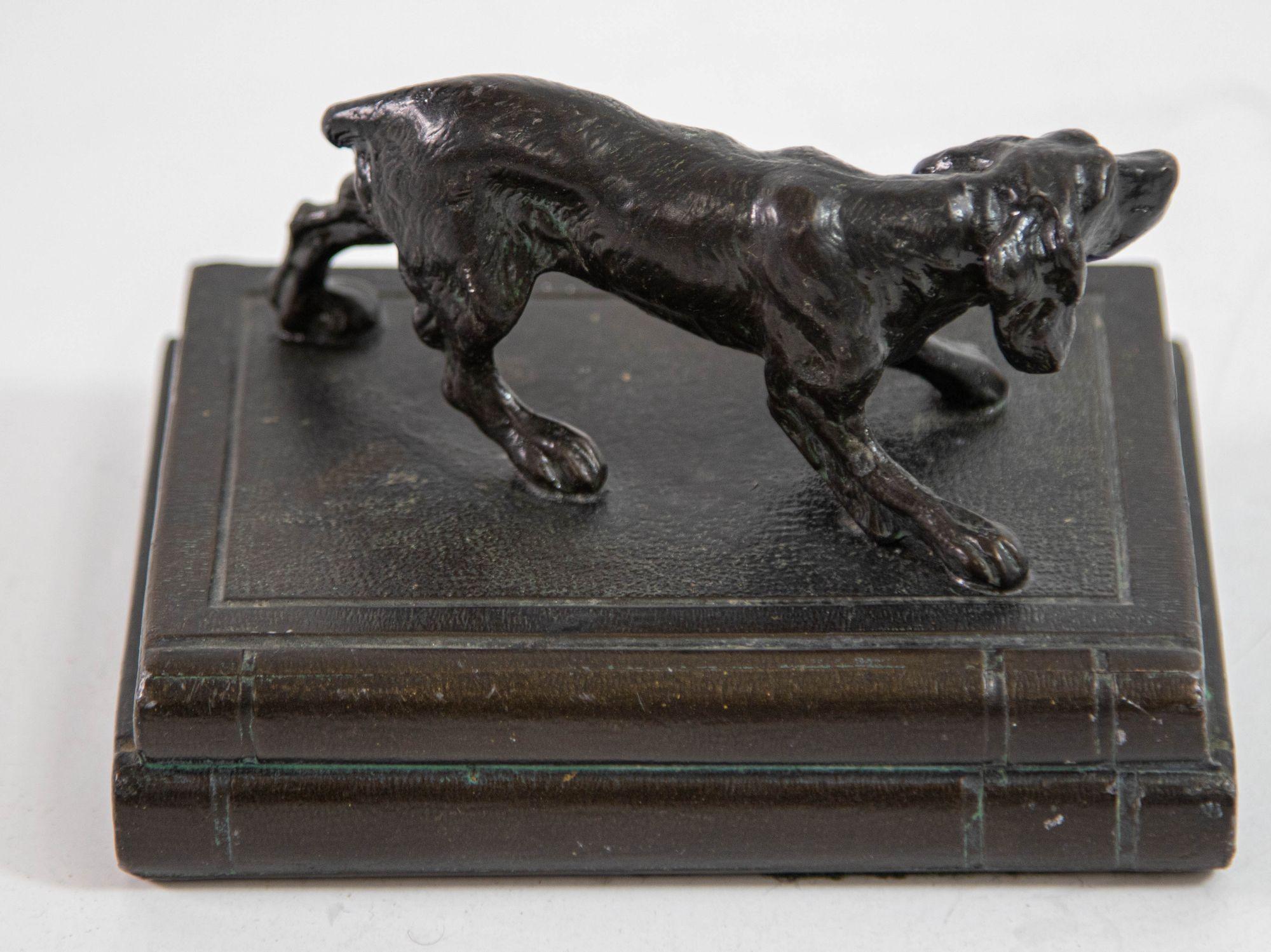 Bronze-Skulptur eines Jagdhundes mit Jagdhund im Jules Moigniez-Stil (Viktorianisch) im Angebot