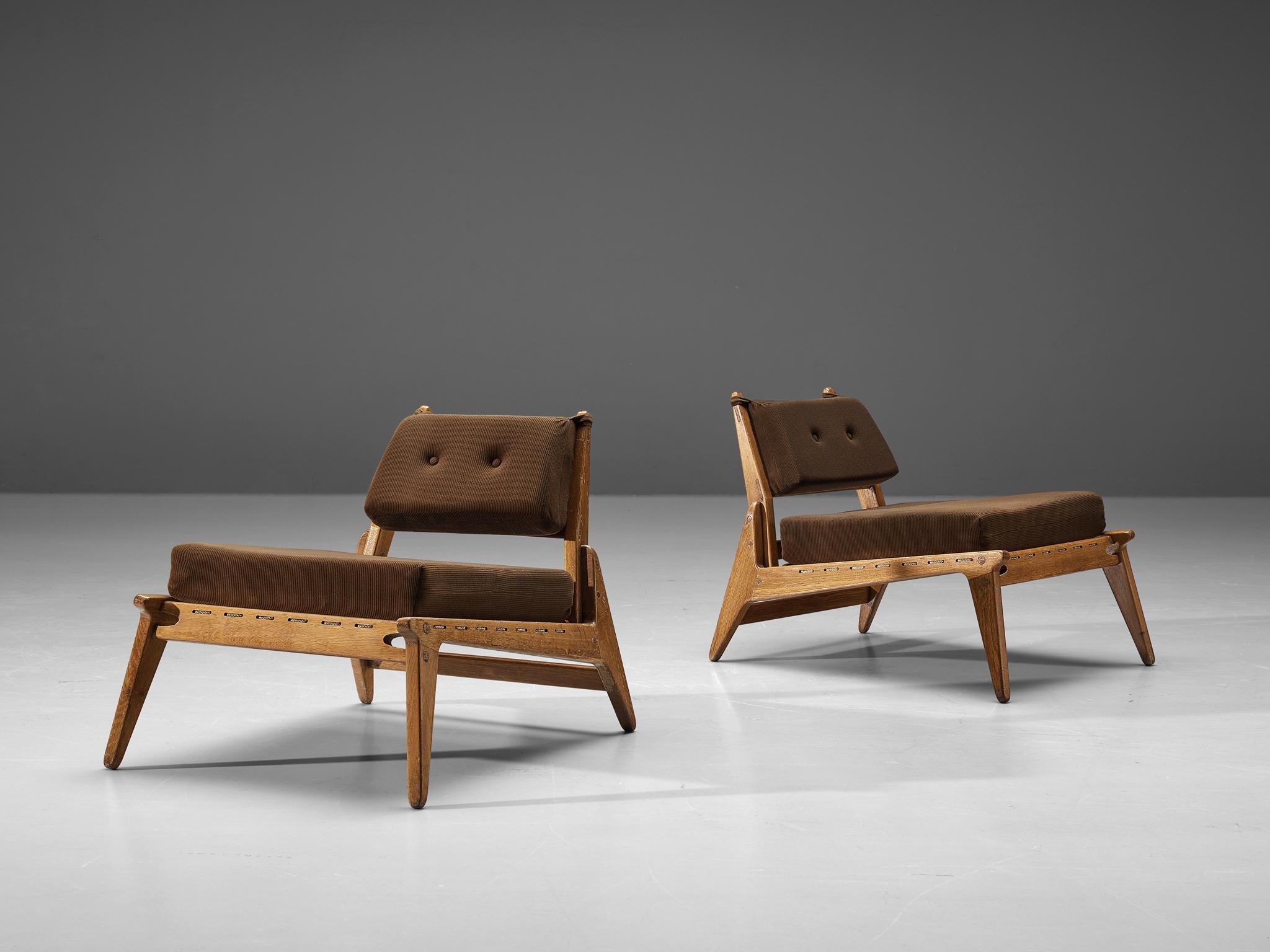  'Hunting' Lounge Chairs with Ottoman in Solid Oak 2