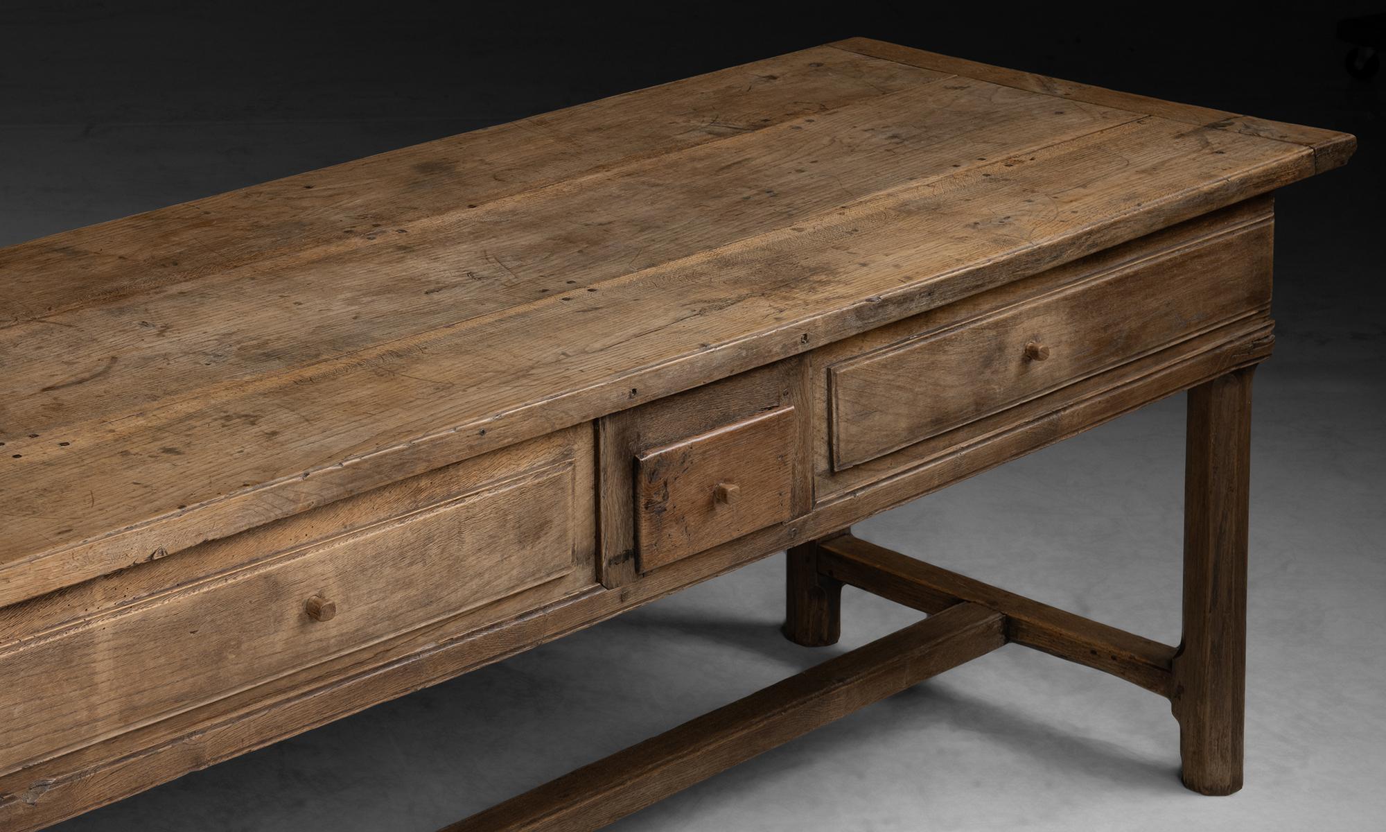 Hunting Table, France circa 1770 In Good Condition In Culver City, CA