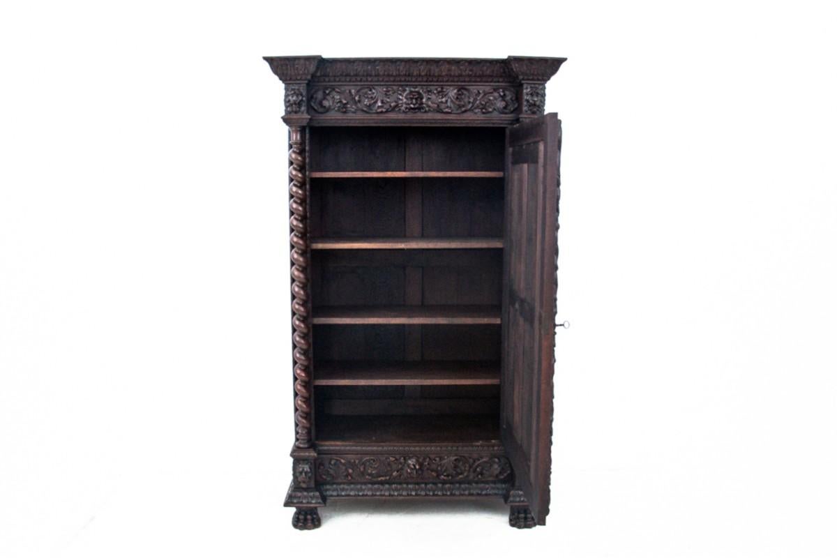 Romantique Armoire de chasse, France, vers 1890. en vente