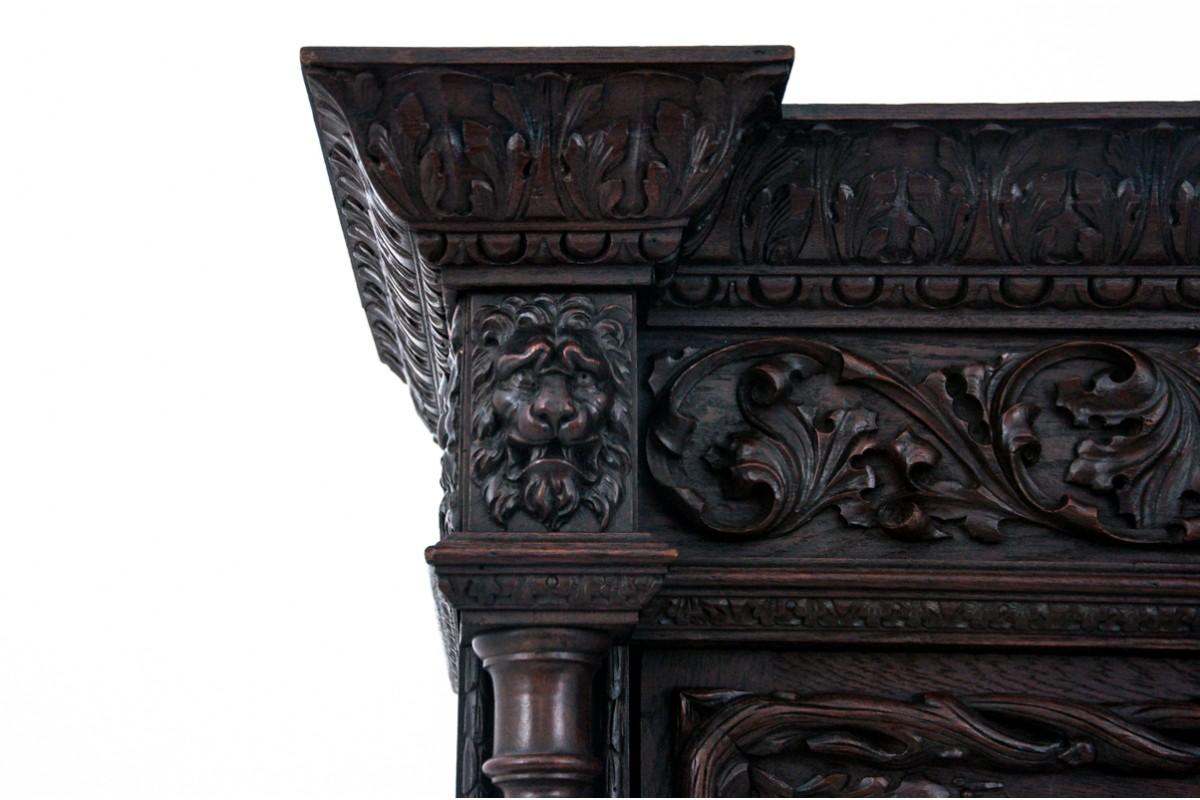 Bois Armoire de chasse, France, vers 1890. en vente
