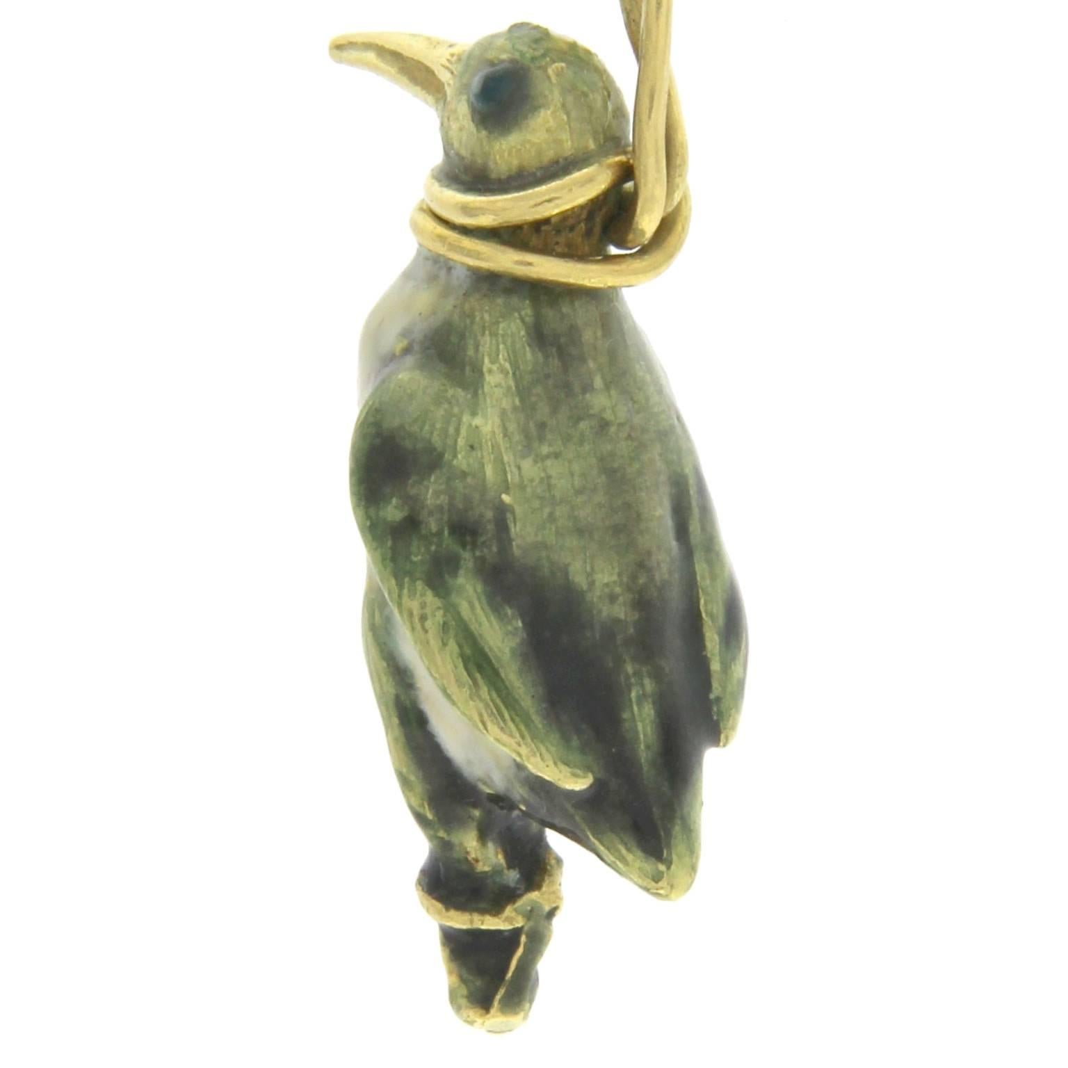 Collana in oro giallo 18 carati con animali smaltati (tema della caccia) In condizioni Nuovo in vendita a Milano, Lombardia