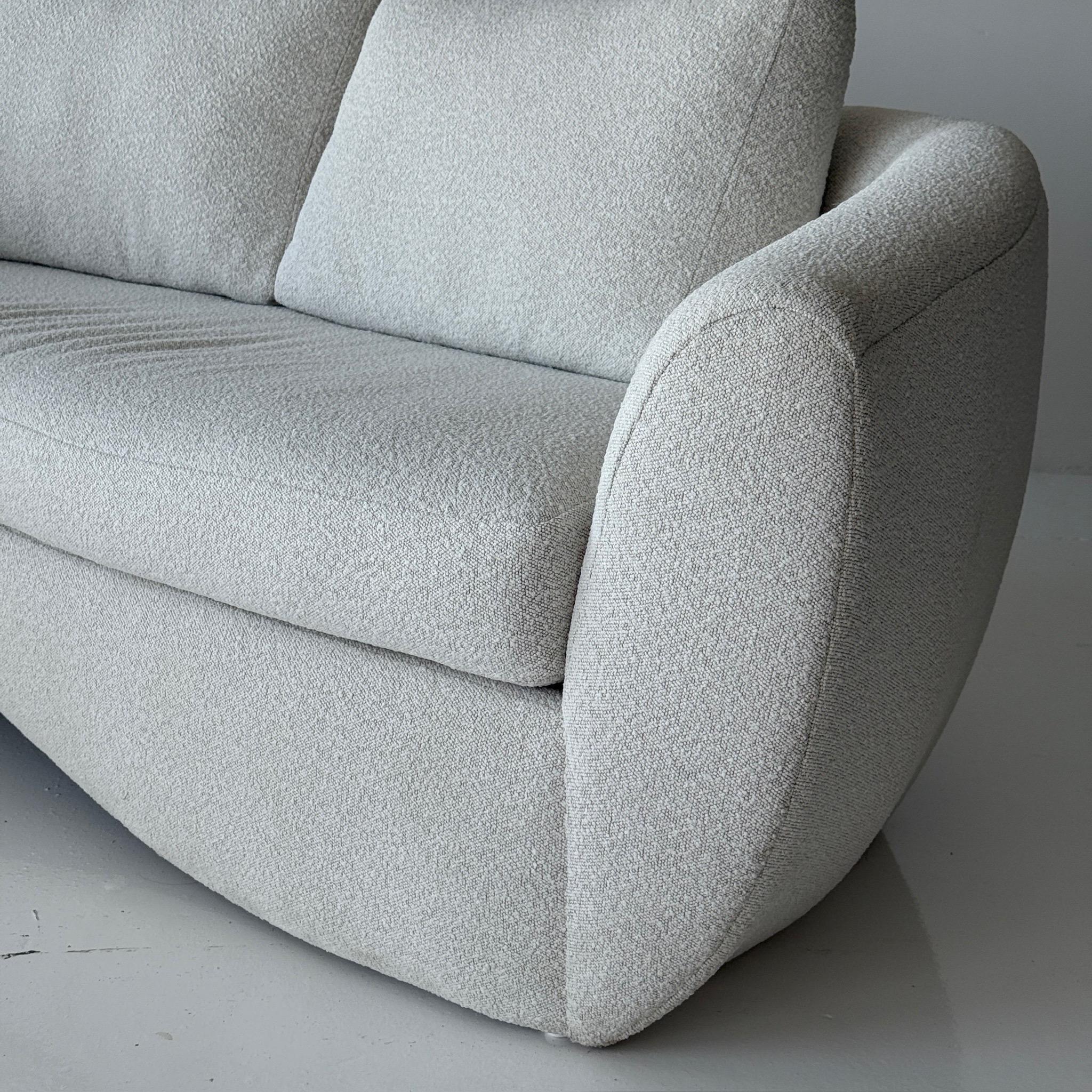 Hurricane Sofa von Vladimir Kagan für Directional (Postmoderne) im Angebot