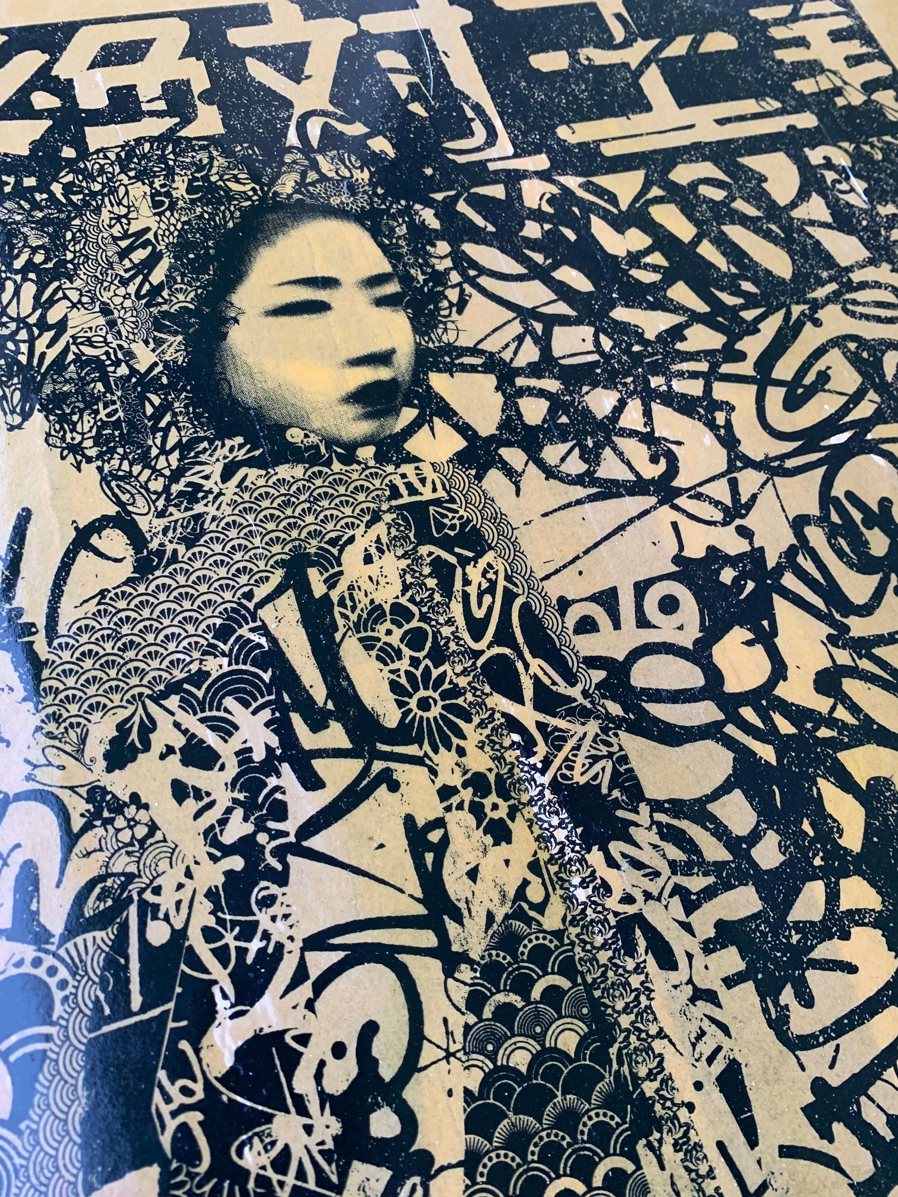 Chica Geisha, Serigrafía a una tinta sobre papel de pasta de trigo sobre madera - Painting de HUSH