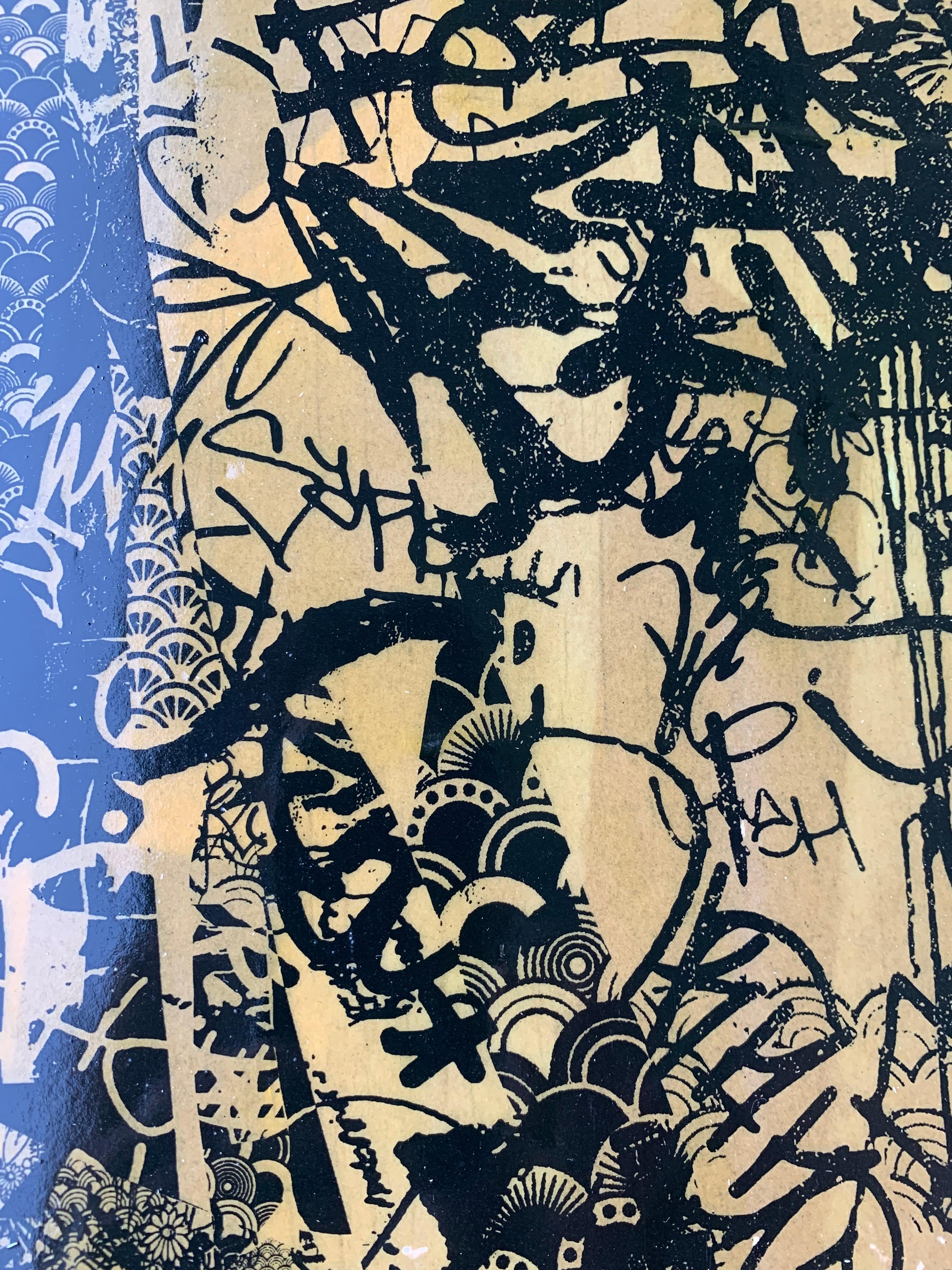 Chica Geisha de HUSH	
Serigrafía a 1 color en papel de pasta de trigo sobre madera	
70 x 100 cm	
Edición abierta

HUSH es una artista británica de técnicas mixtas que se formó como diseñadora gráfica en la Escuela de Arte y Diseño de Newcastle.