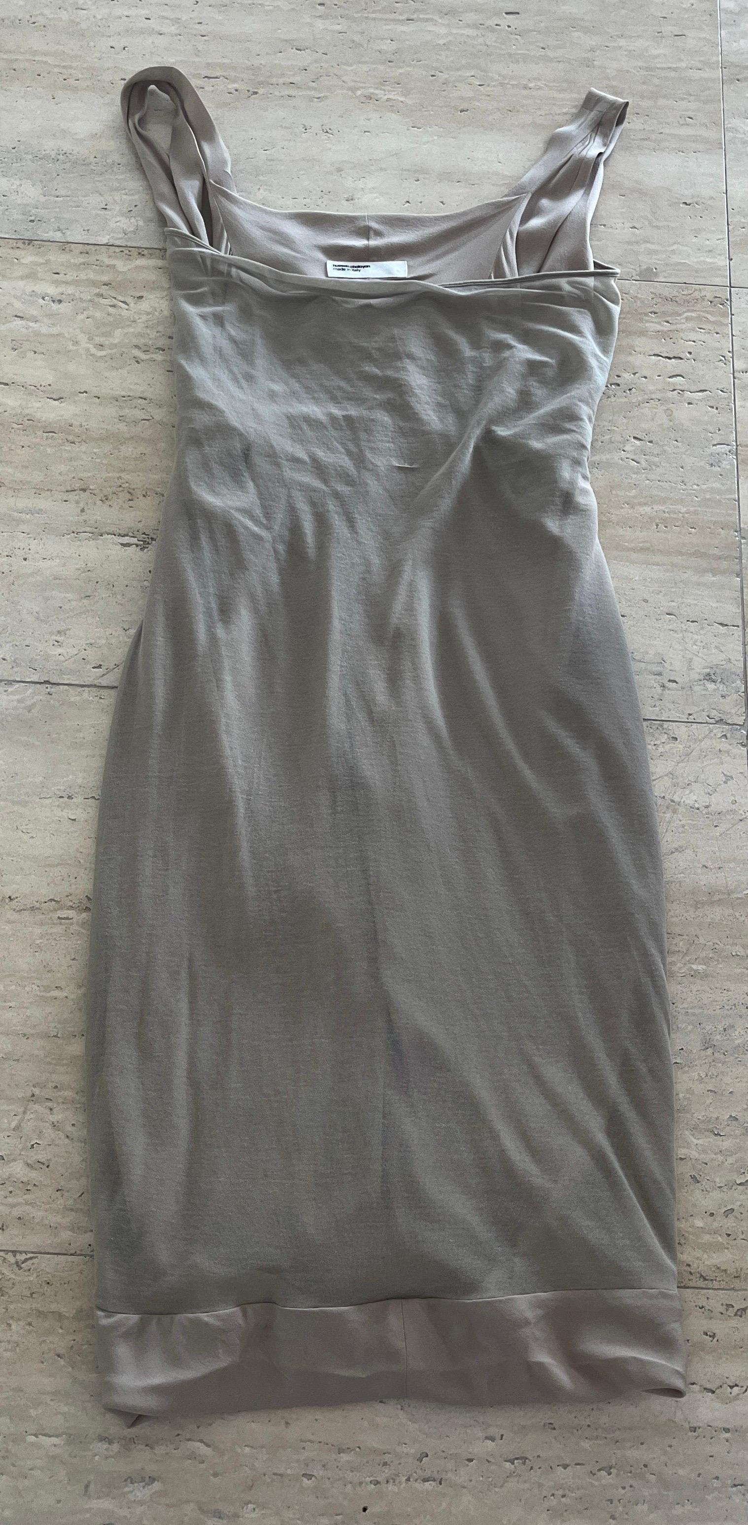 Hussein Chalayan 1990er Jahre Mehrlagiges Slip-Kleid im Angebot 7