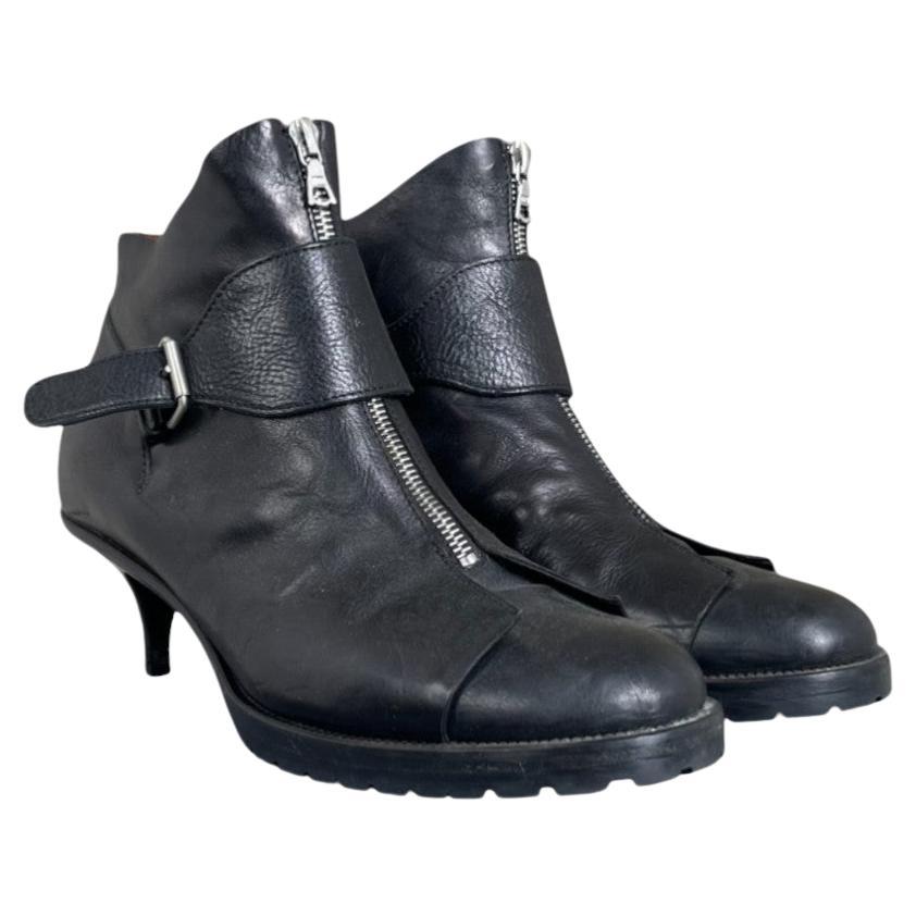 Hussein Chalayan F/W 2002 Botines de tacón con cremallera en venta