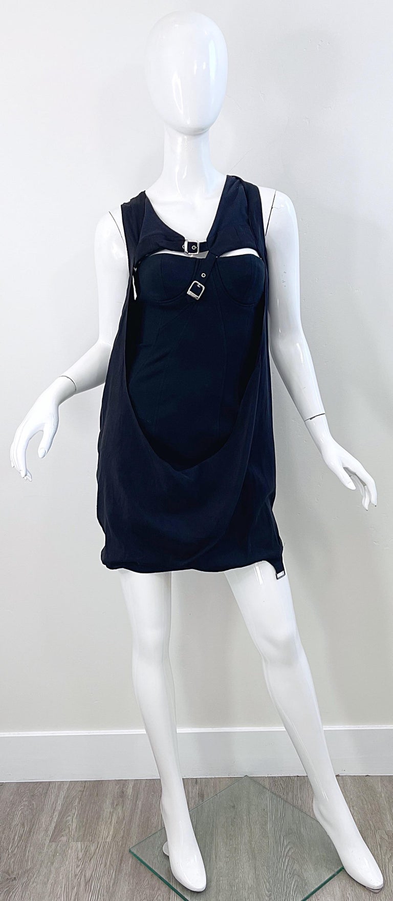Hussein Chalayan Fall / Winter 2003 Runway Sz 4 Bondage Inspired Y2K Mini Dress For Sale 11