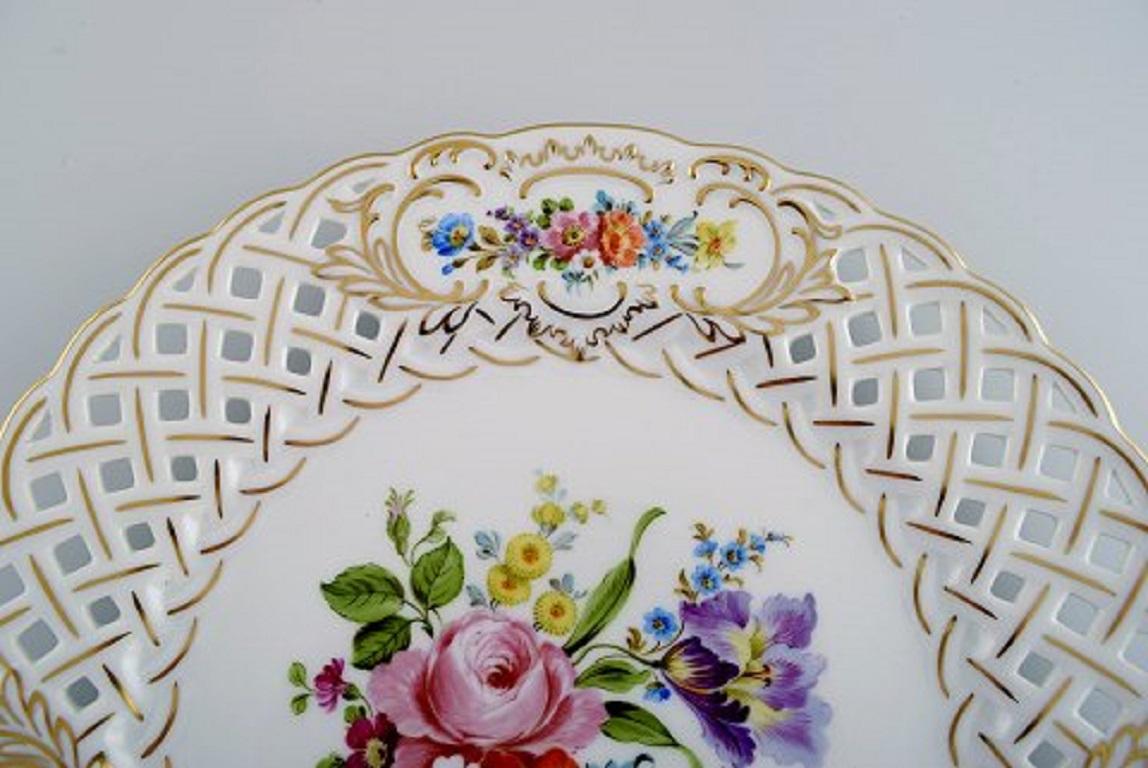 German Hutschenreuther Dinner Plate in Openwork Porcelain with Hand Painted Flowers