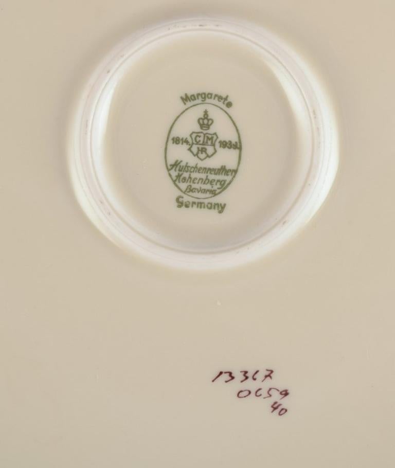 Porcelain Hutschenreuther, Germany. Large round serving platter in porcelain. For Sale