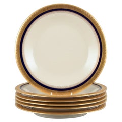 Hutschenreuther, Germany. Six dinner plates from the "Margarete" series.