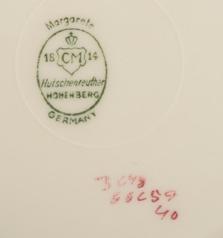 Mid-20th Century Hutschenreuther, Germany. Twelve plates from the 