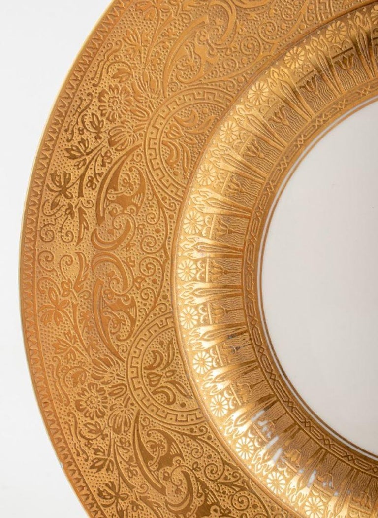 Hutschenreuther-Essteller mit Goldverzierungen, 11 bei 1stDibs Deutschland