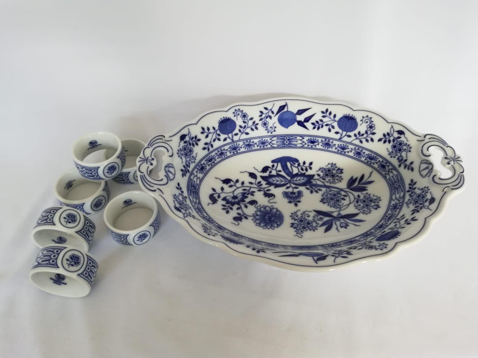 German Hutschenreuther Porcelain Breakfast Set, Second Half of the 20th Century For Sale