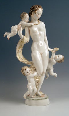 Hutschenreuther Selb Germany Lady Nude Aphrodite with Cherubs, circa 1946-1948