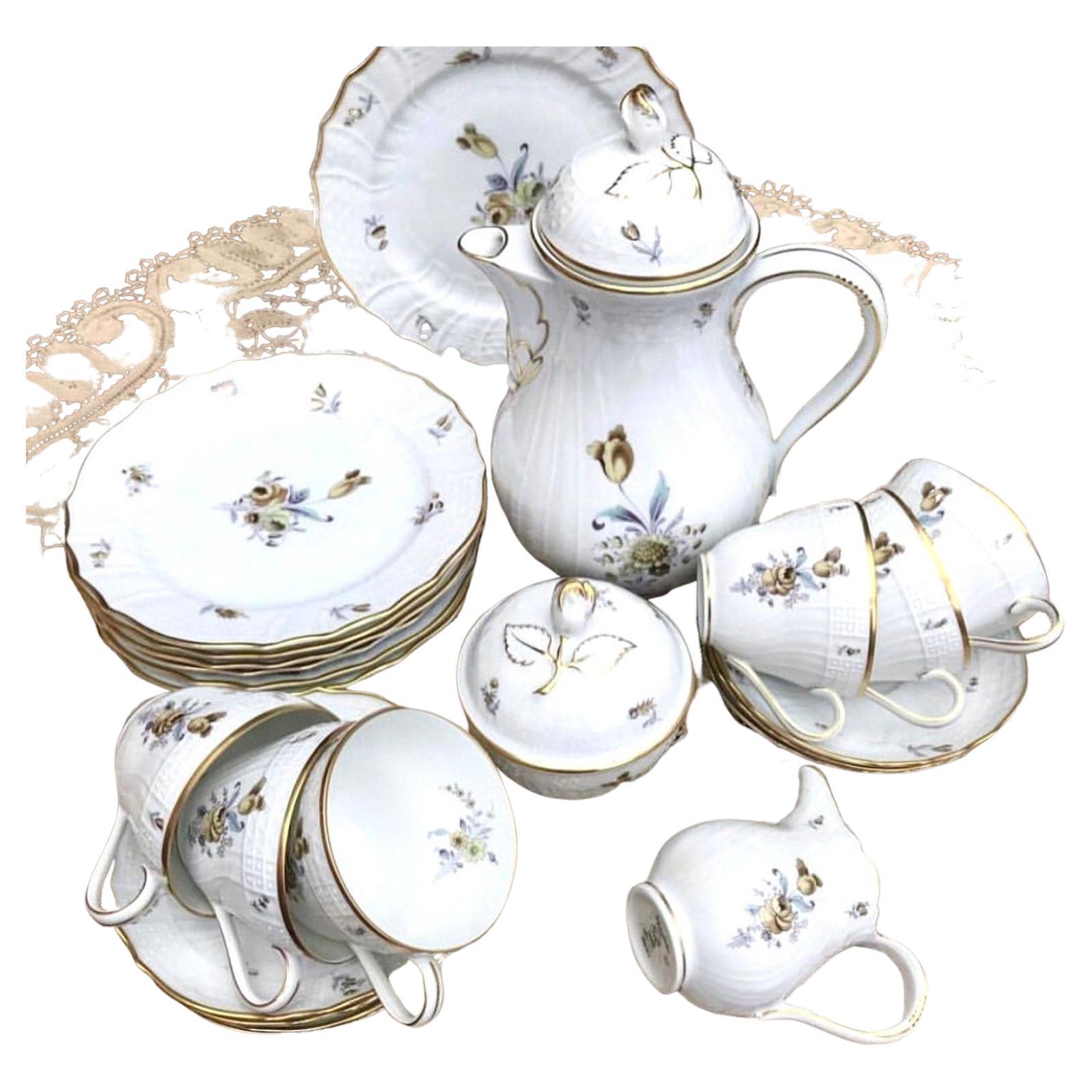 Heinrich Bavaria Porcelain Tea-Set, 14-Piece Gold Rimmed Bone China Set ...