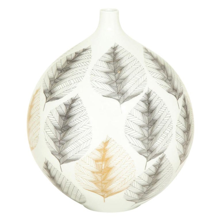 Hutschenreuther Vase, Porcelain, White, Black, Gold, Leaf Pattern, Signed For Sale