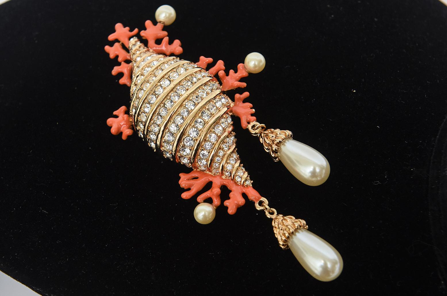 Hutton Wilkinson Coral Enamel Faux Pearl, Rhinestone Gold Plated Brooch /Pin  For Sale 3
