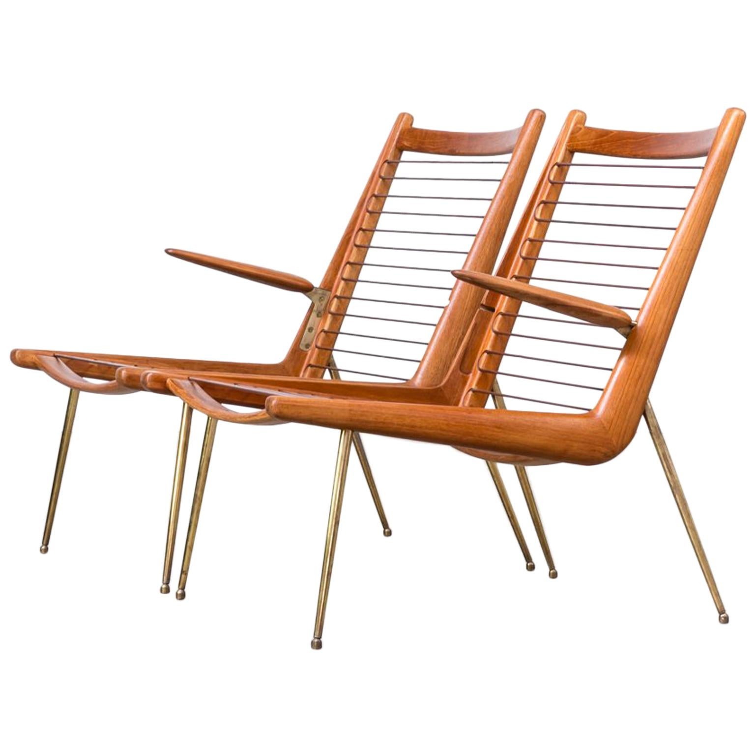 Hvidt and Mølgaard-Nielsen ‘Boomerang’ Chair FD 135 for France & Son, Set of Two For Sale