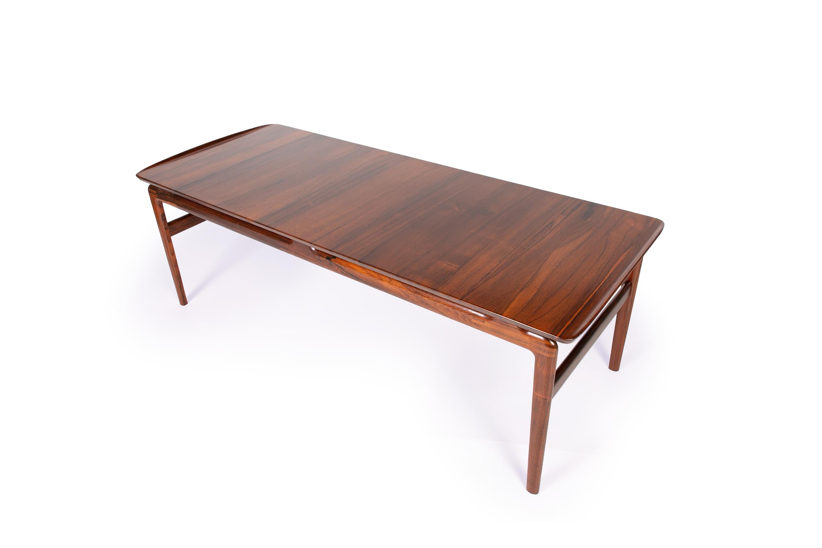 Danish Hvidt & Mølgaard rosewood coffee table For Sale
